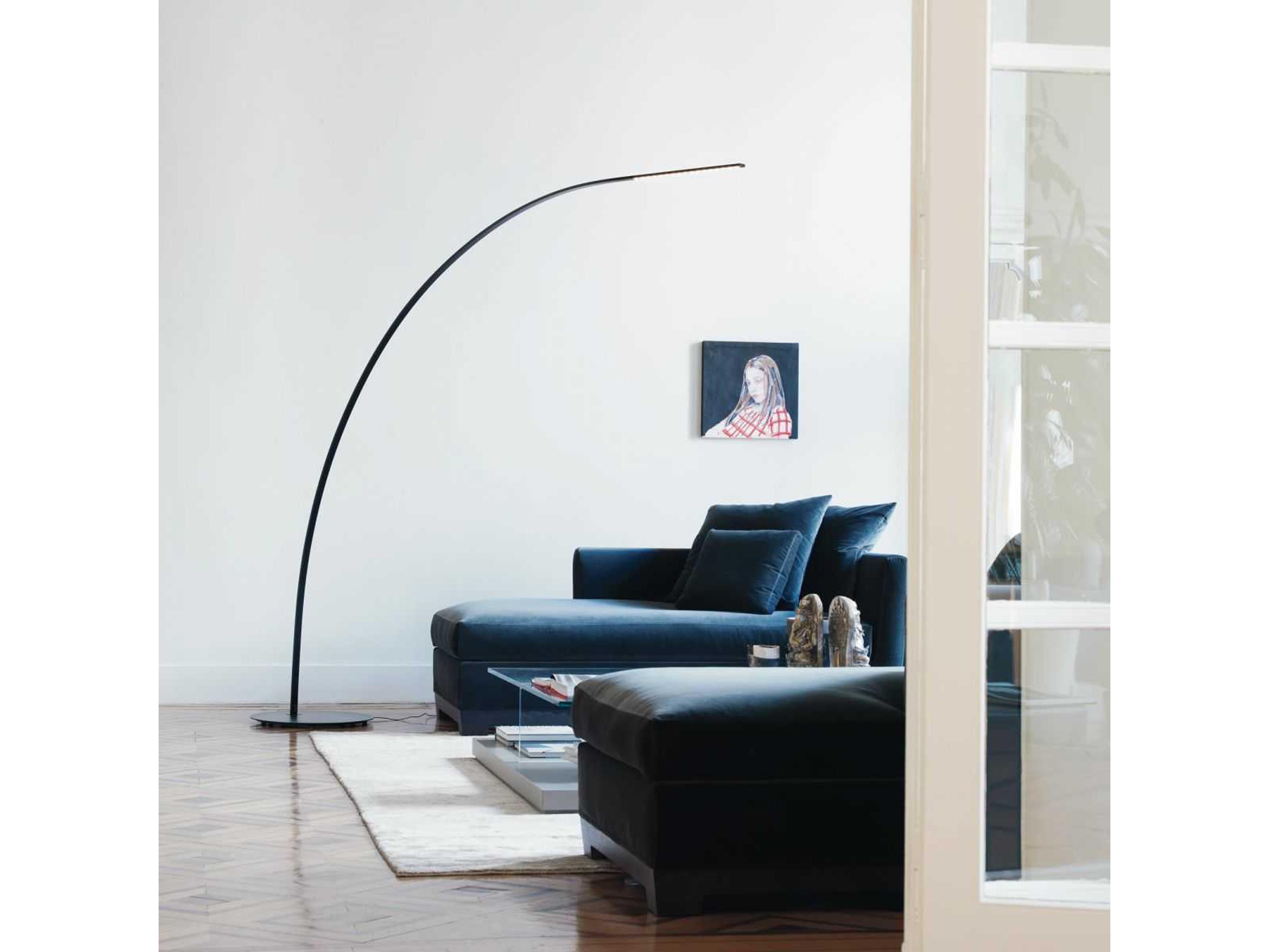 Yumi LED Black Floor Lamp