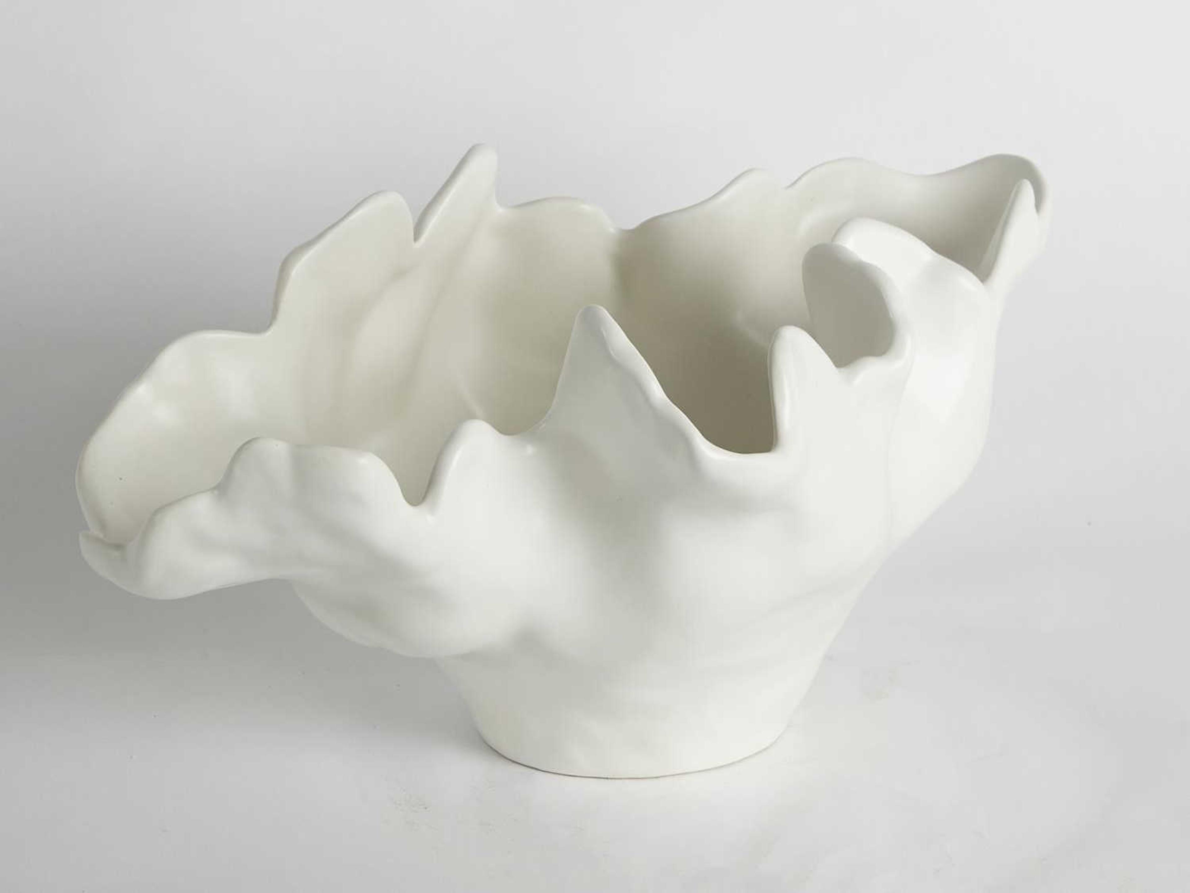 Meteor Ivory Decorative Plate