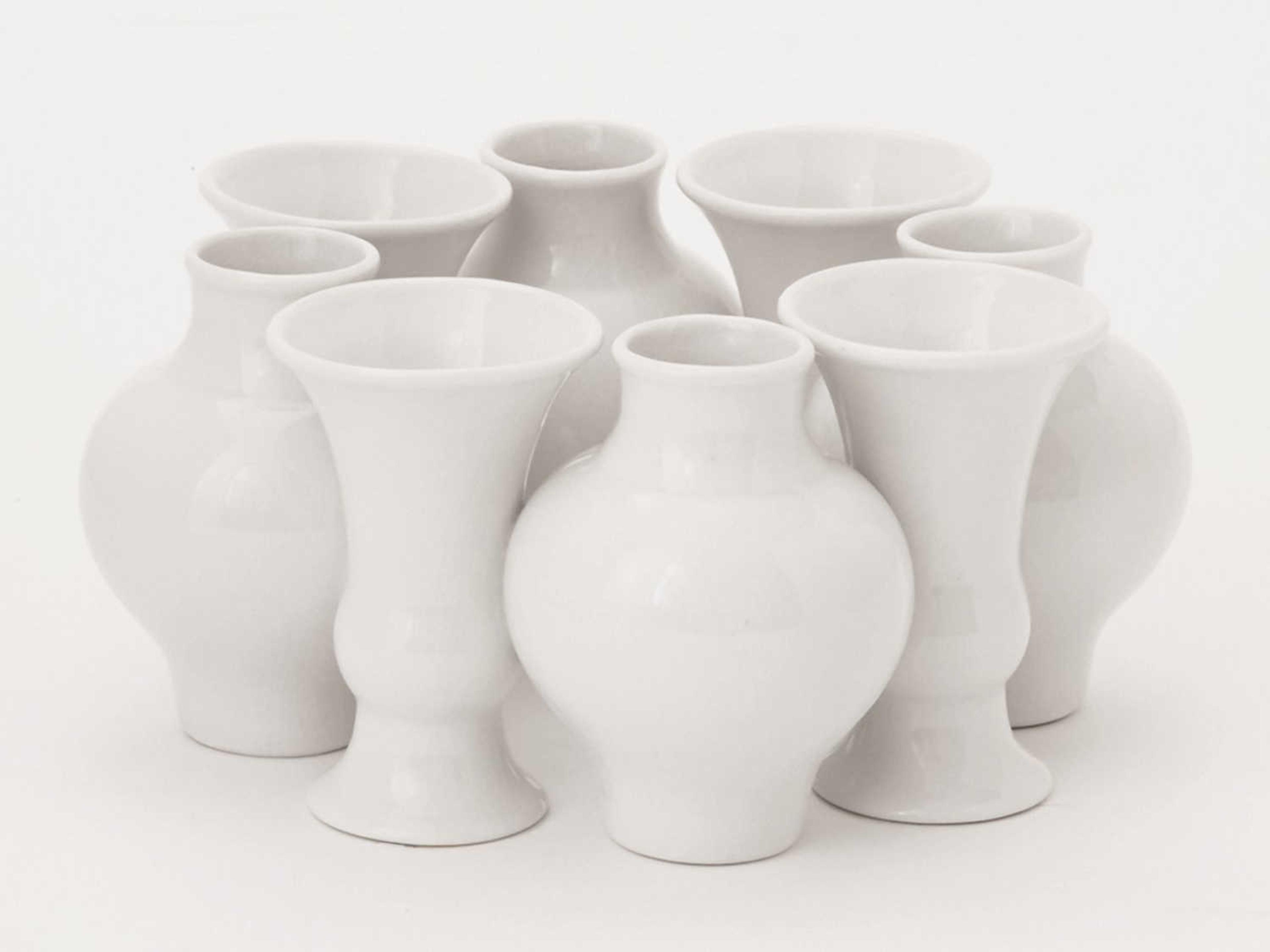 Chinoise Bud Wreath Vase