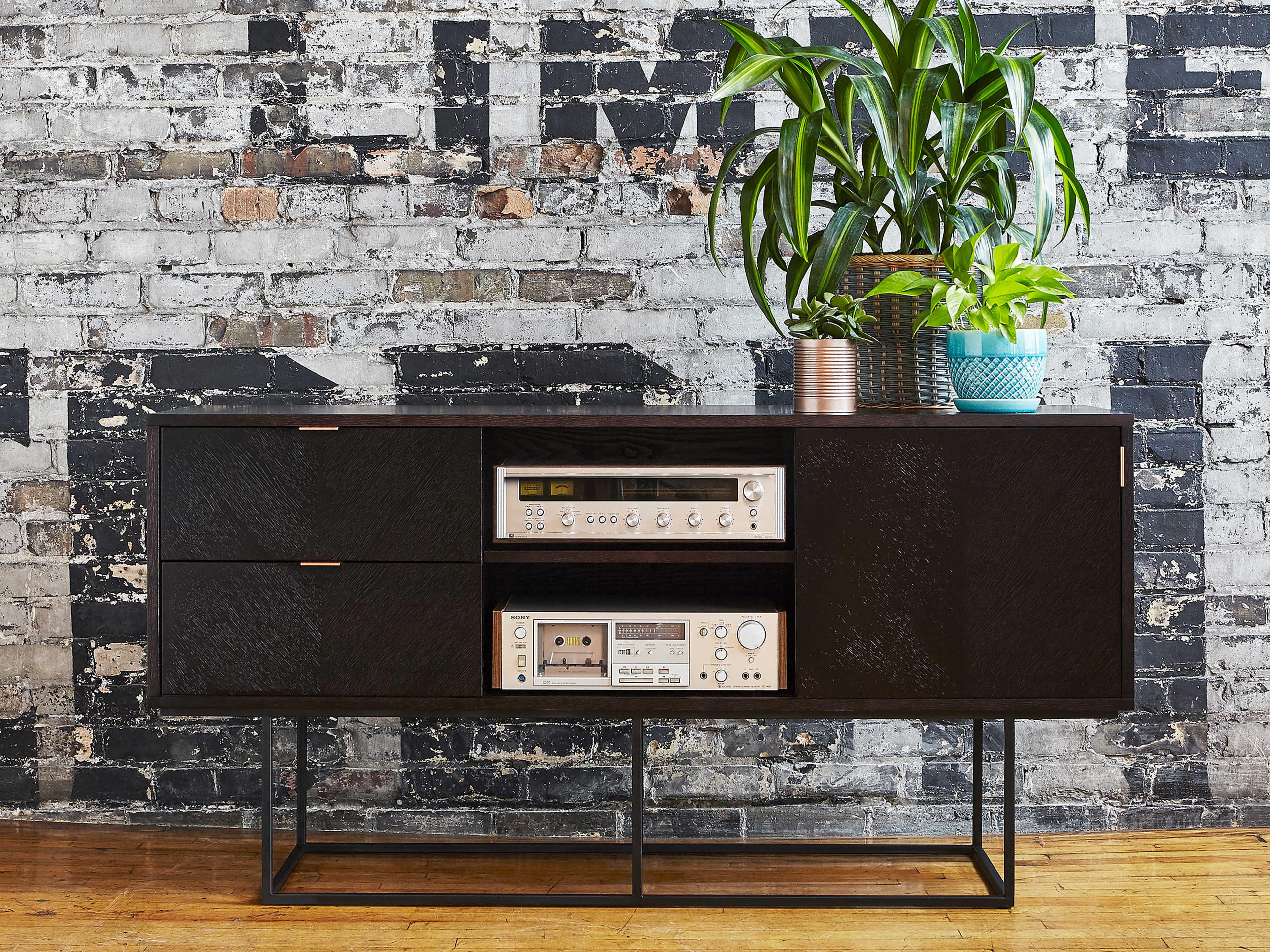 Gus* Modern Myles 60" Oak Wood Black Media Console