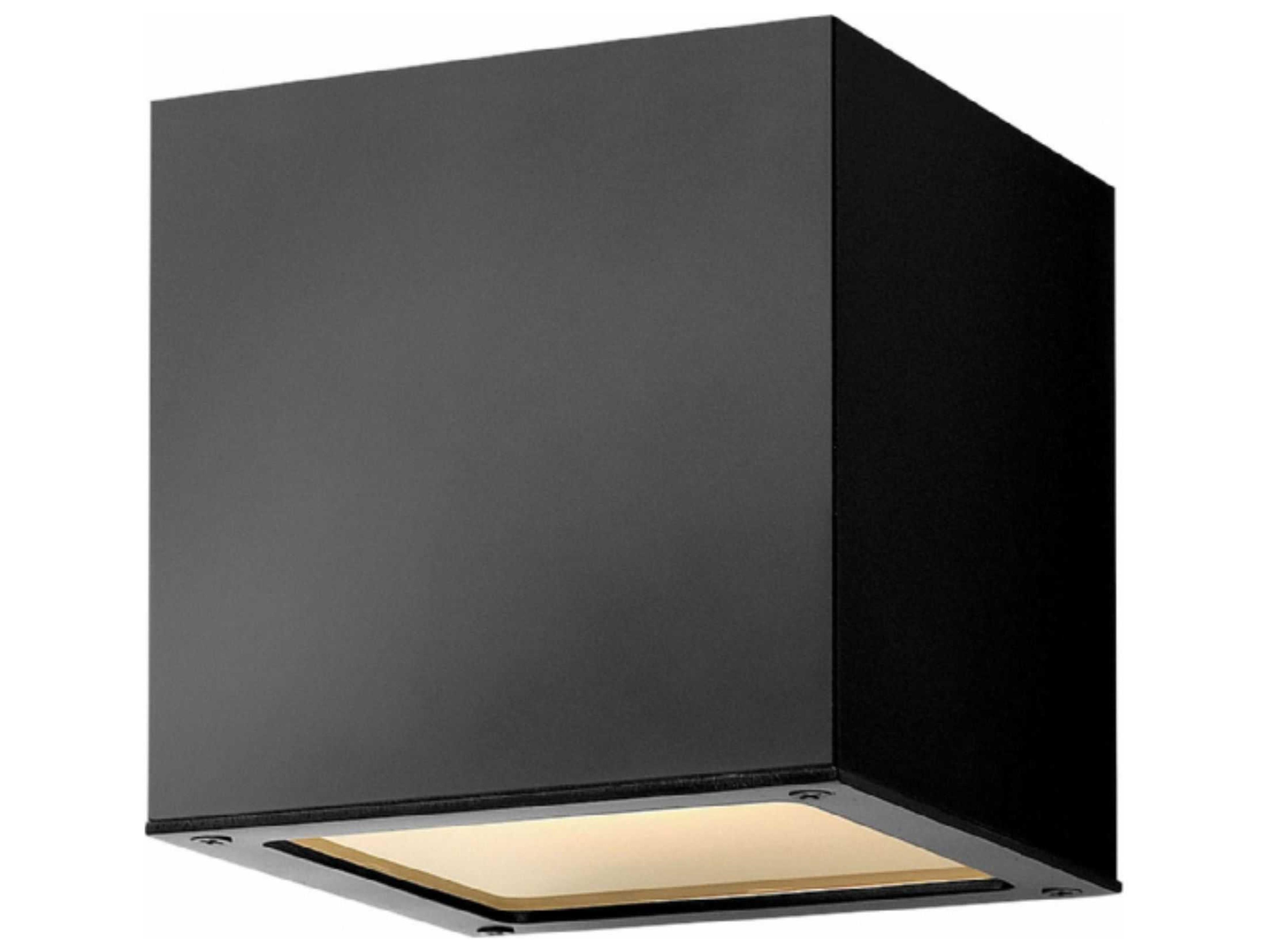 Kube 1 Outdoor Wall Light