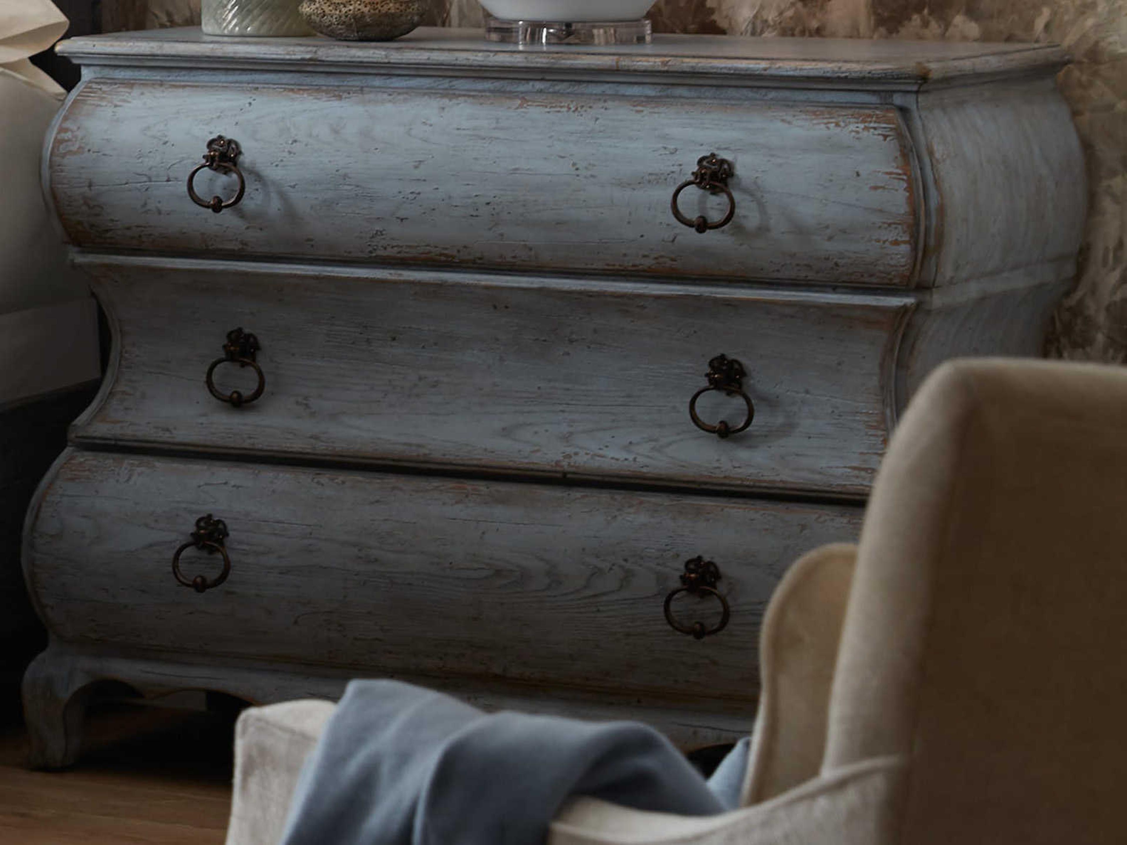 Luxecor Heritage Bachelors 3-Drawers Cedar Wood Chest Nightstand