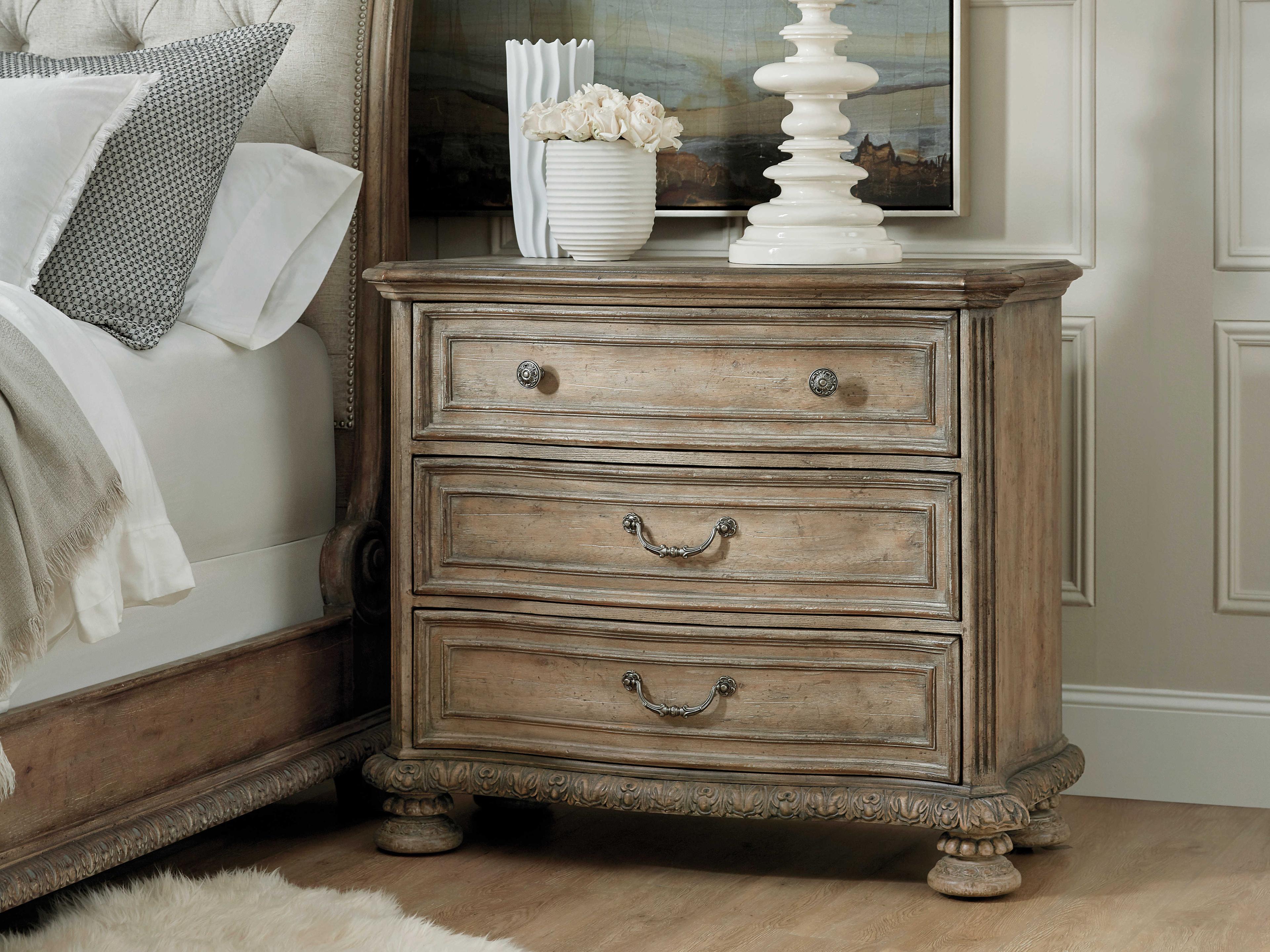 Luxecor Heritage 3-Drawers Brown Ash Wood Chest Nightstand