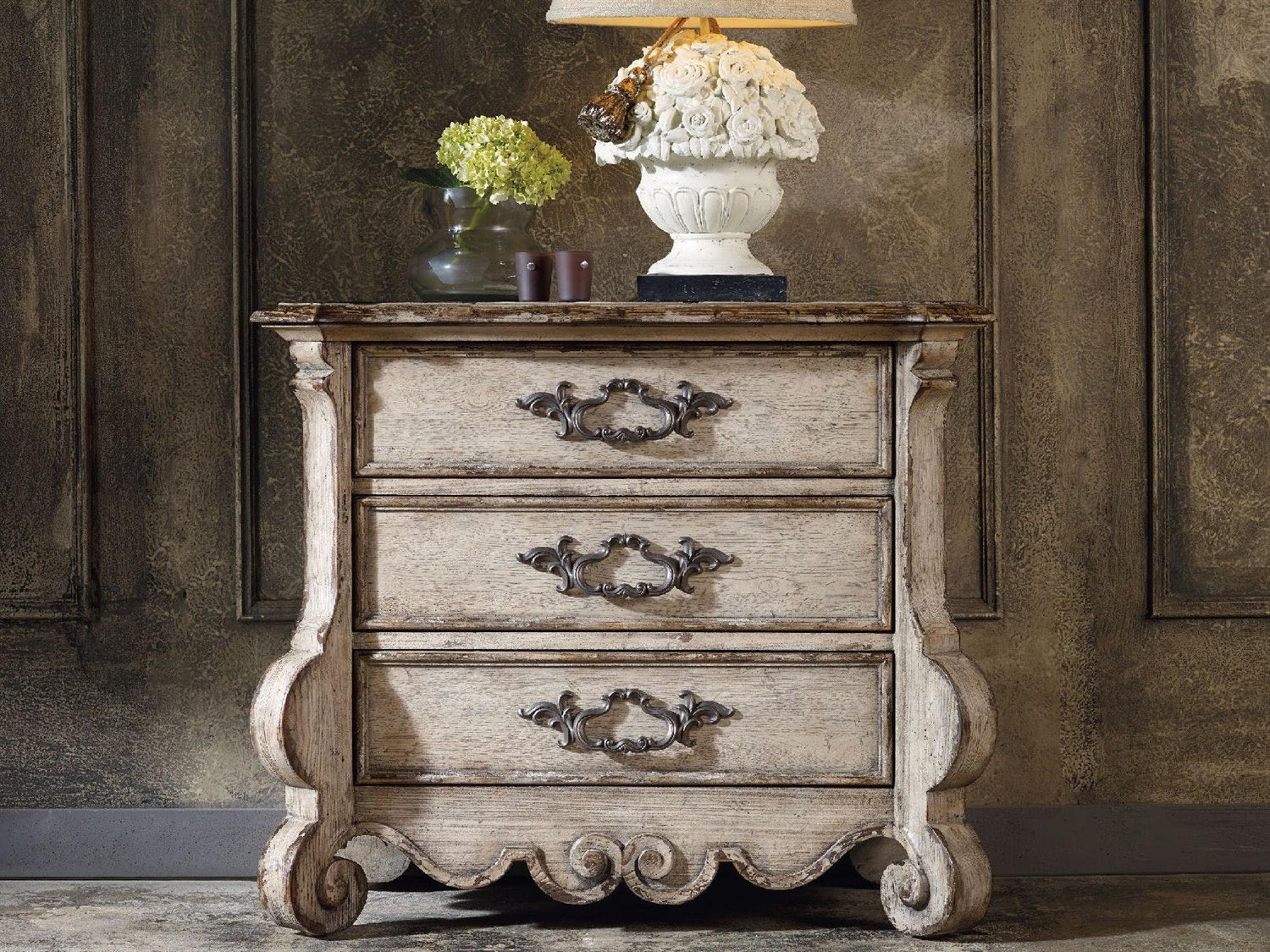 Luxecor Heritage 3-Drawers White Hardwood Nightstand