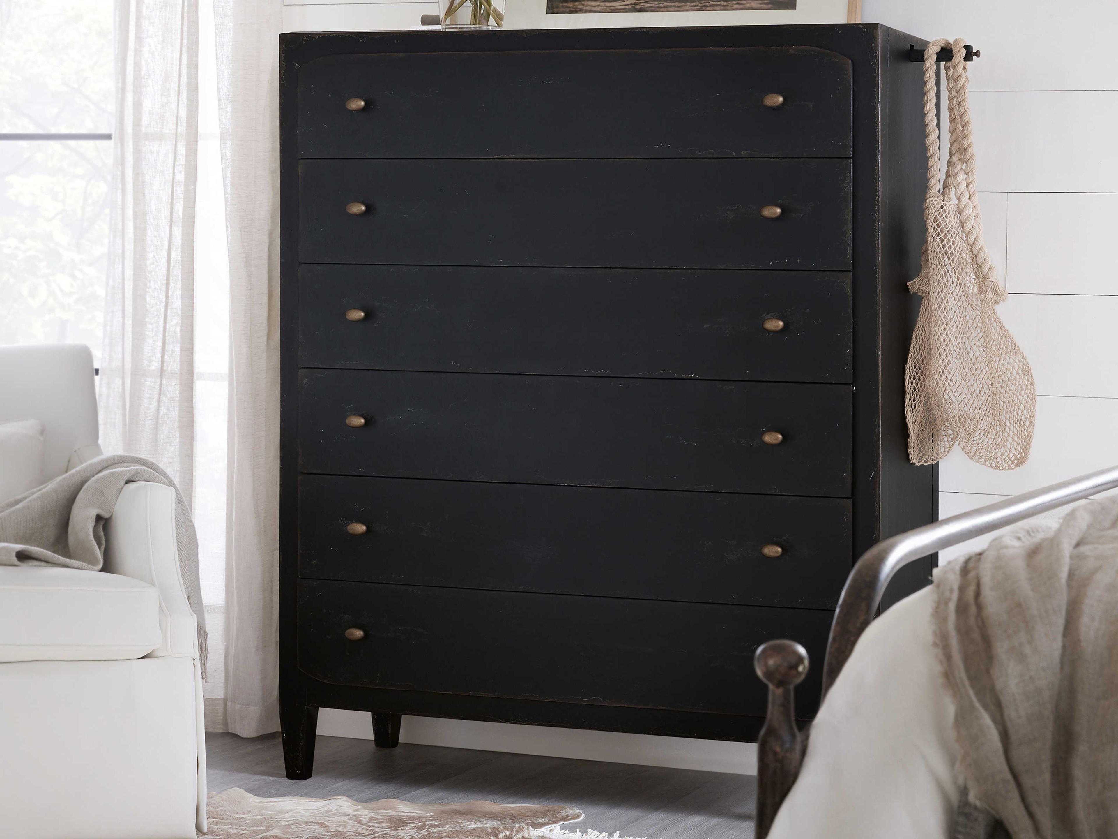 Luxecor Heritage 6-Drawers Black Cedar Wood Accent Chest