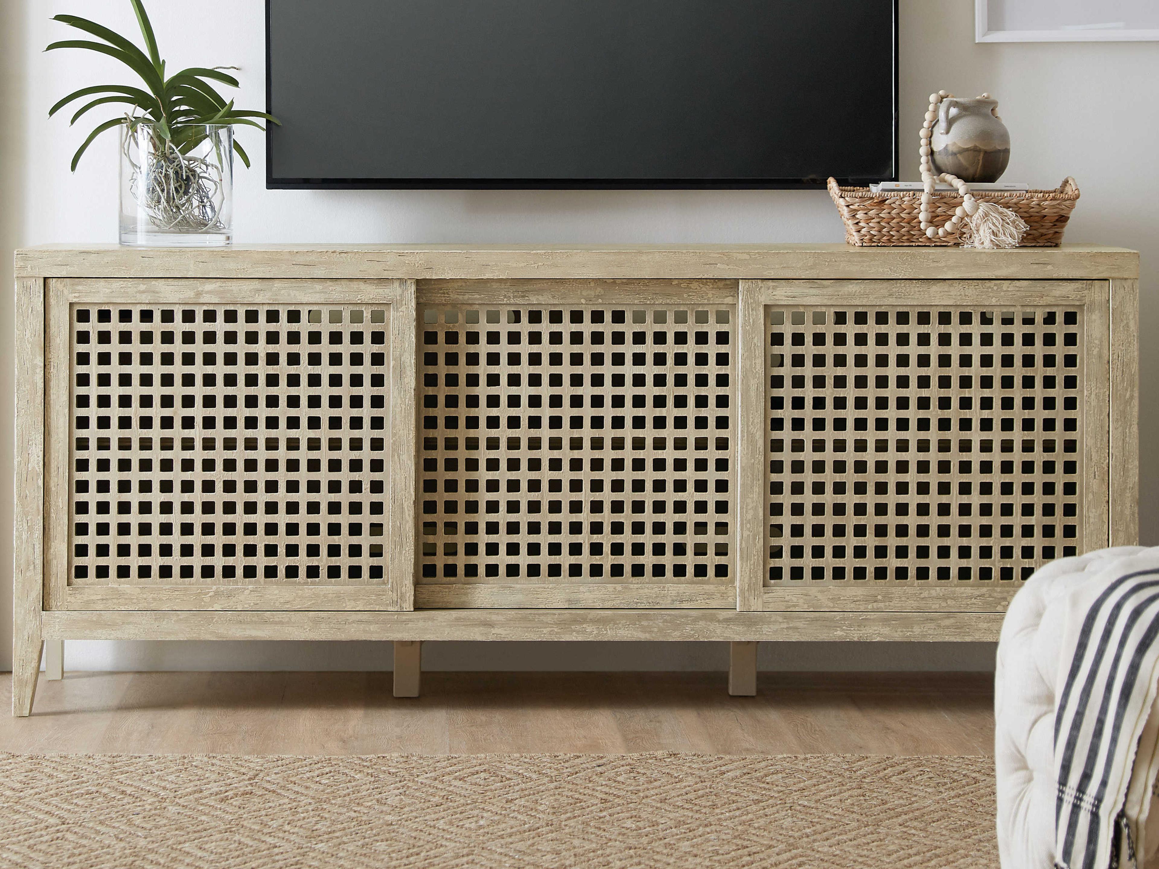 Luxecor Heritage 80" Hardwood Light Wood Media Console