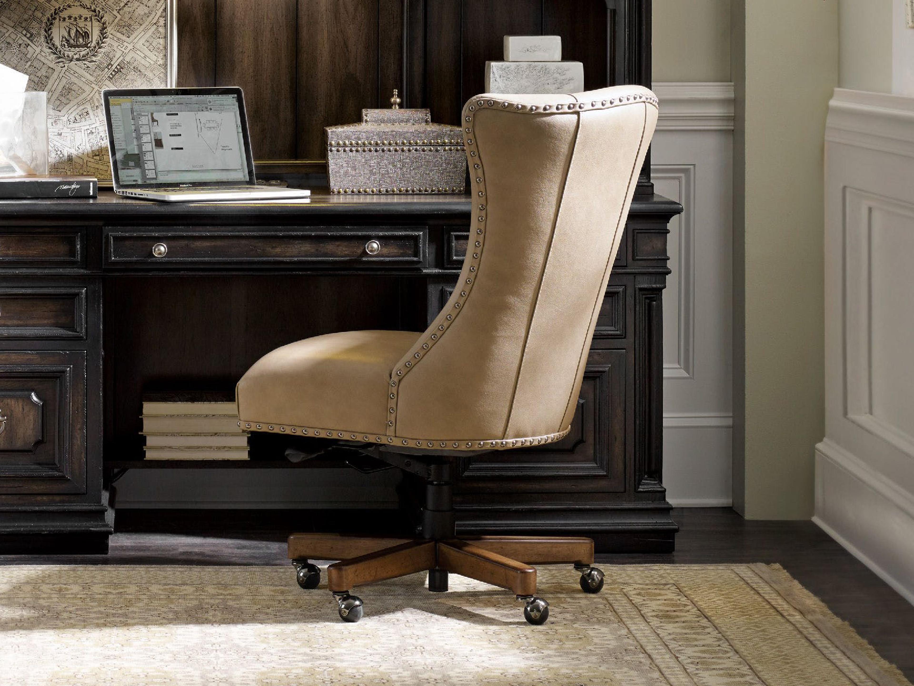 Hooker Furniture Lynn Beige Leather Adjustable Swivel Tilt Executive Desk Chair