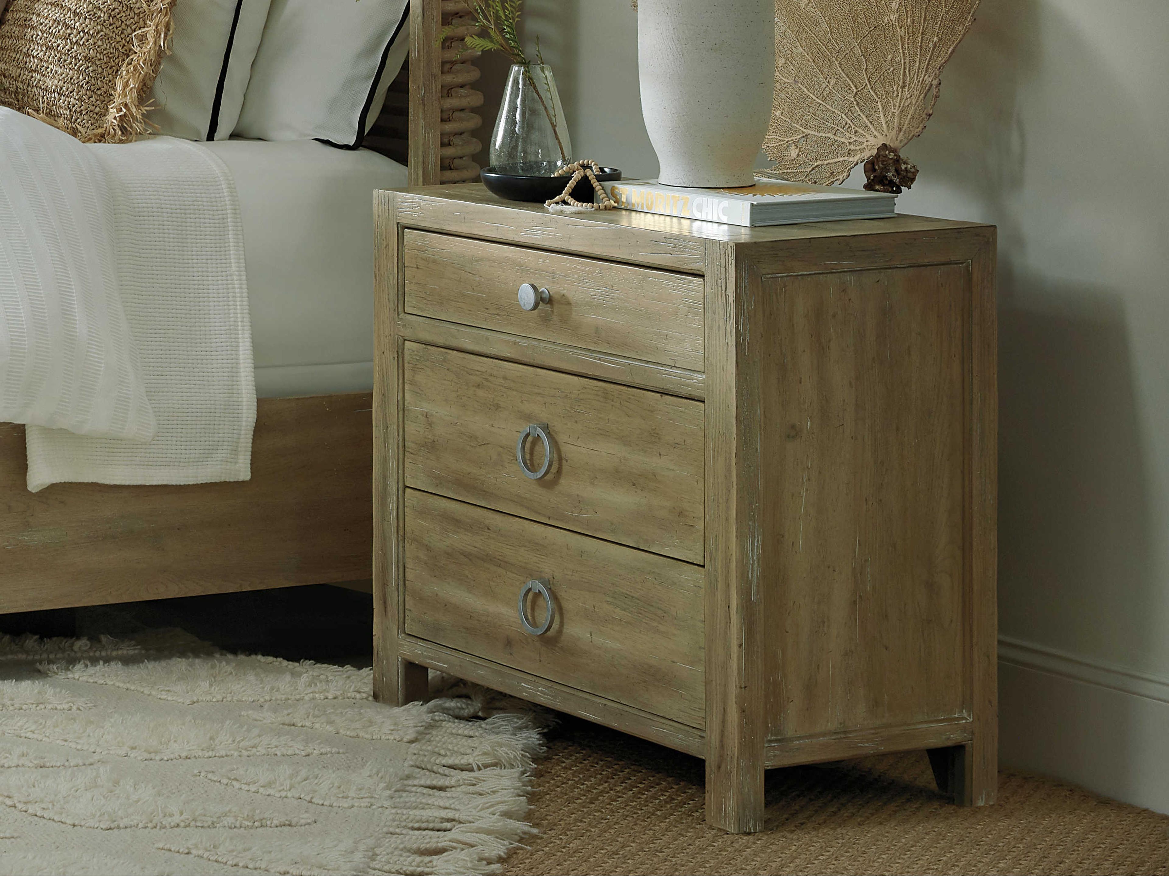 Luxecor Heritage 3-Drawers Beige Cedar Wood Nightstand