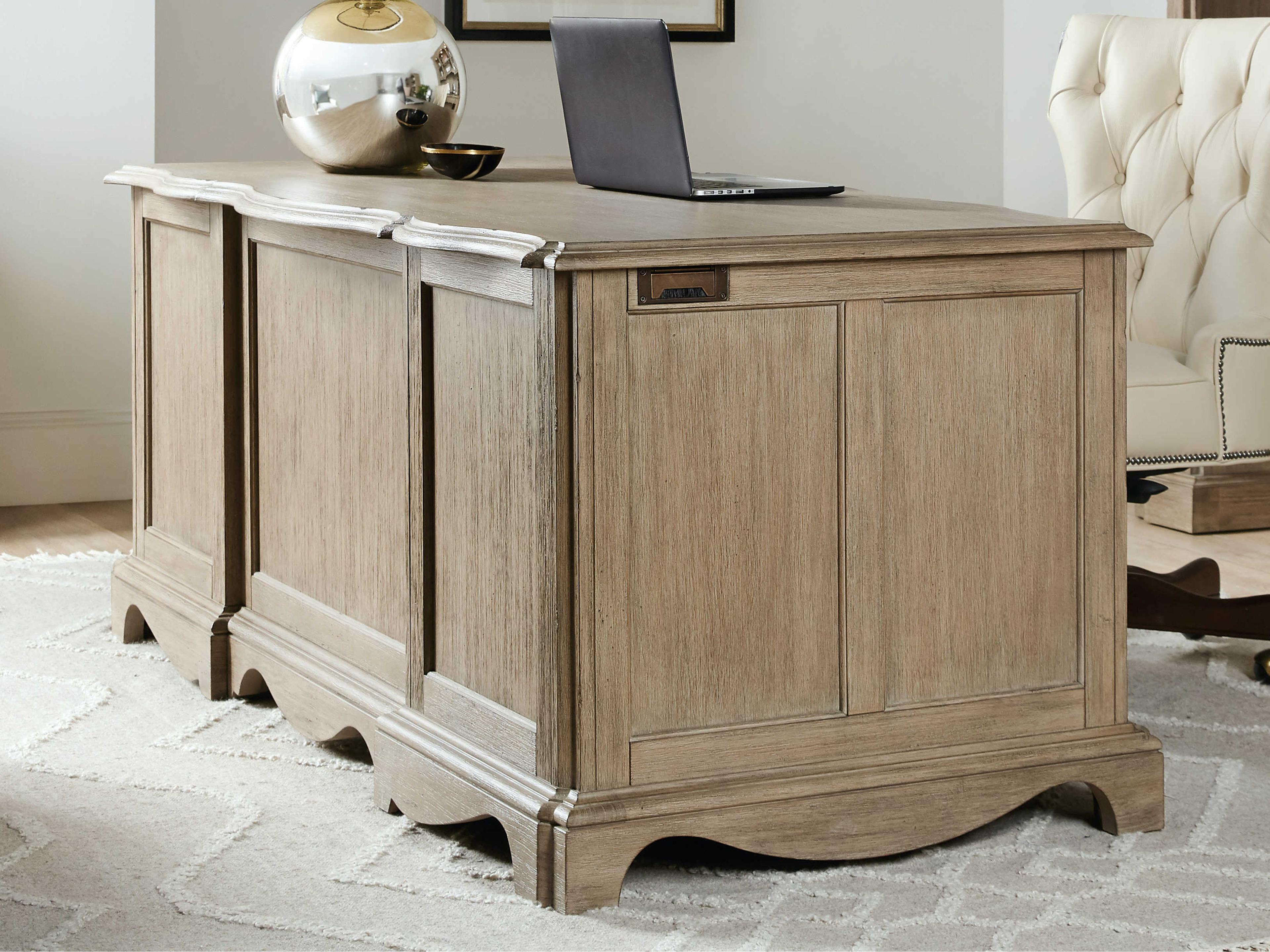 Luxecor Heritage Corsica Light Wood Brown Acacia Executive Desk