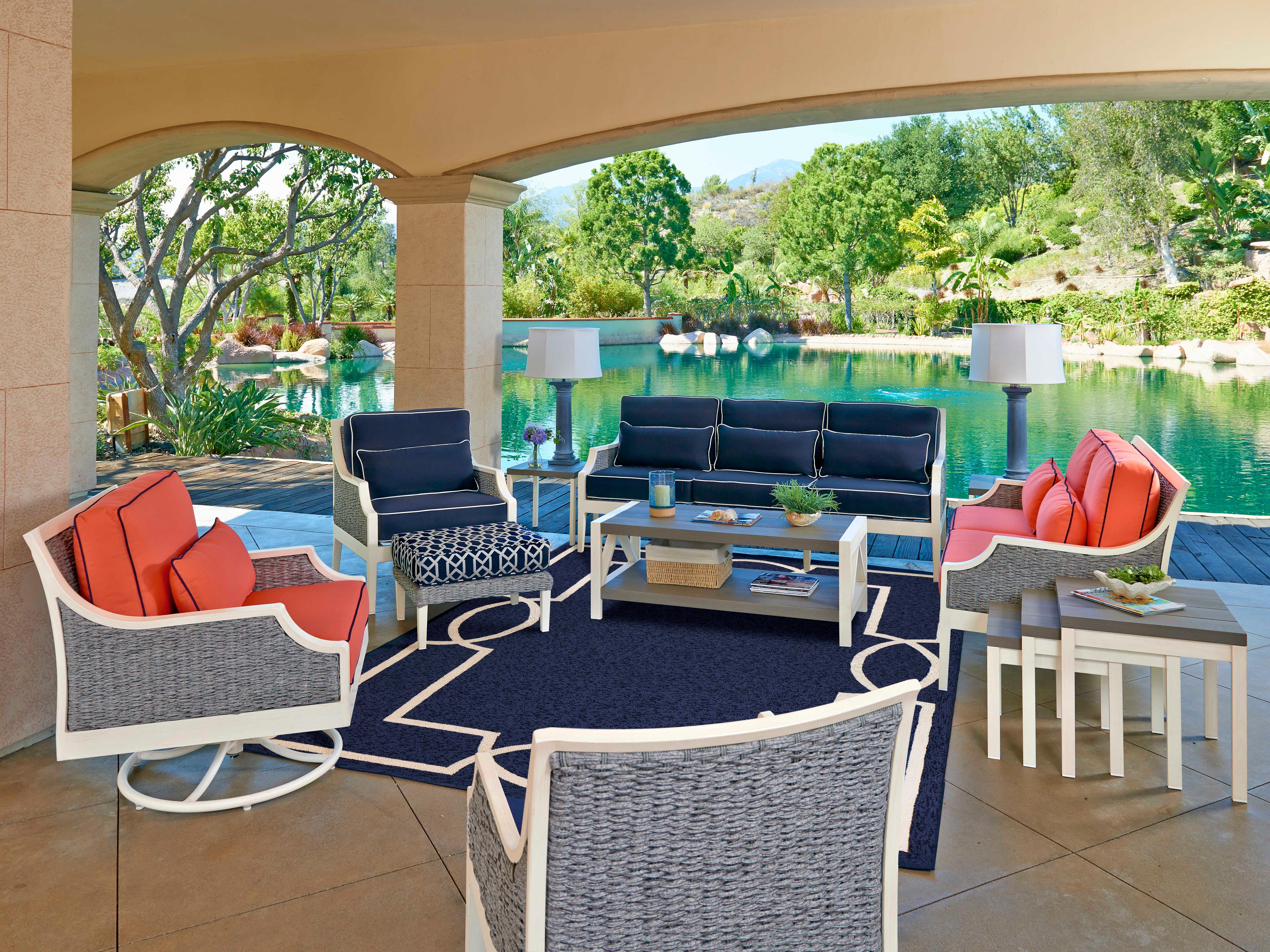 KAS Libby Langdon Hamptons Bordered Area Rug