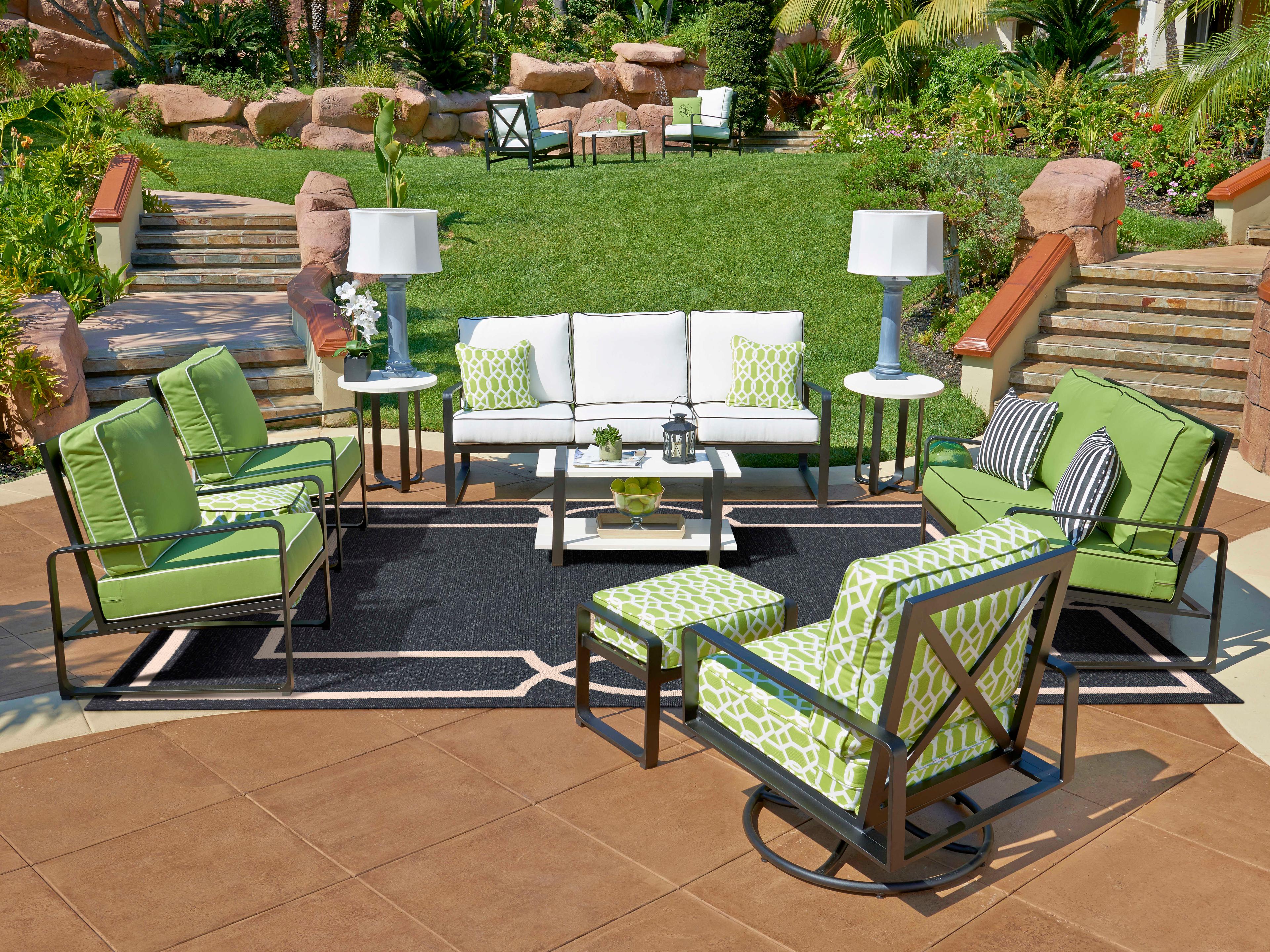 KAS Libby Langdon Hamptons Bordered Area Rug