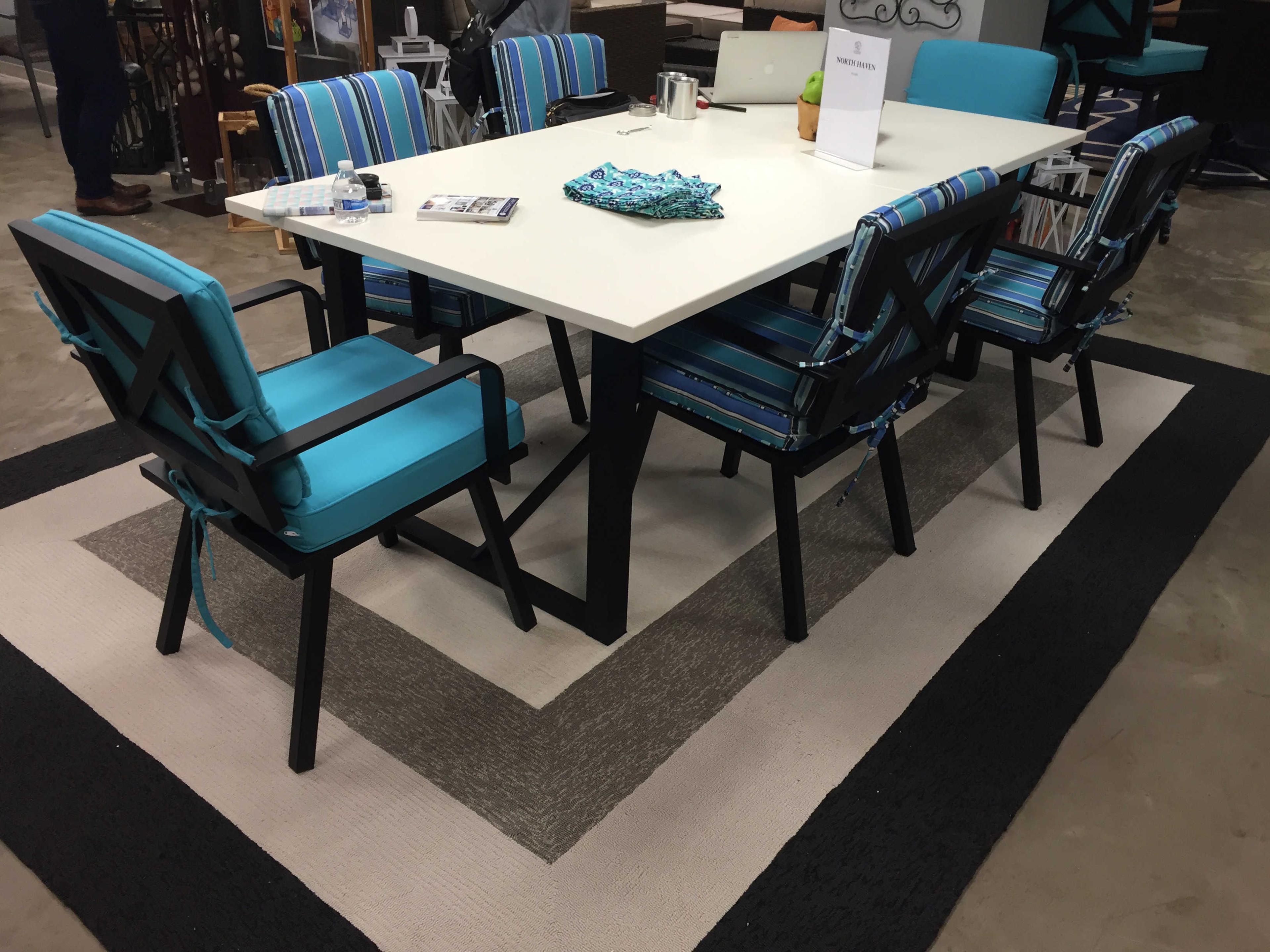 KAS Libby Langdon Hamptons Bordered Area Rug