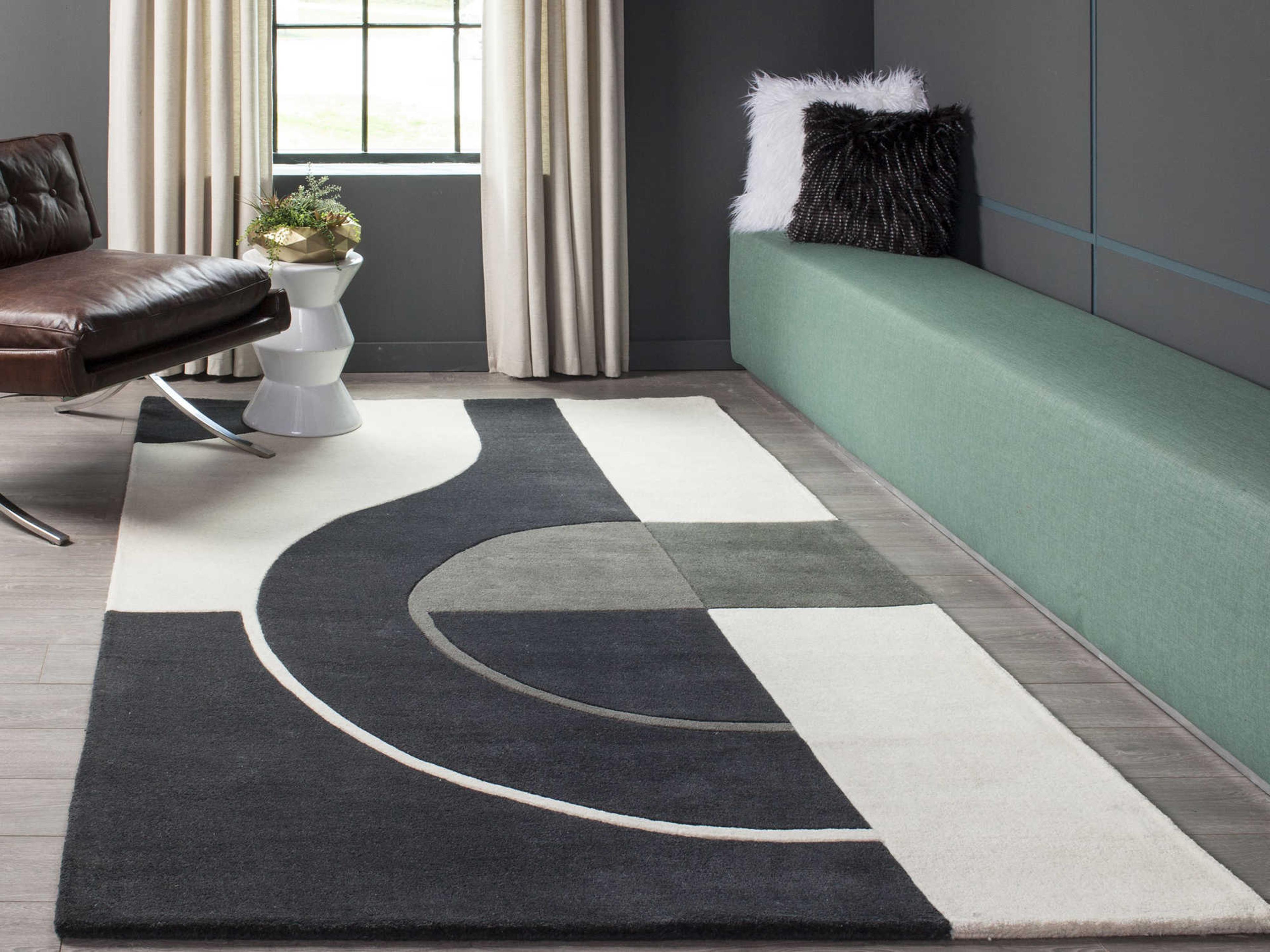 Momeni Delhi Geometric Area Rug