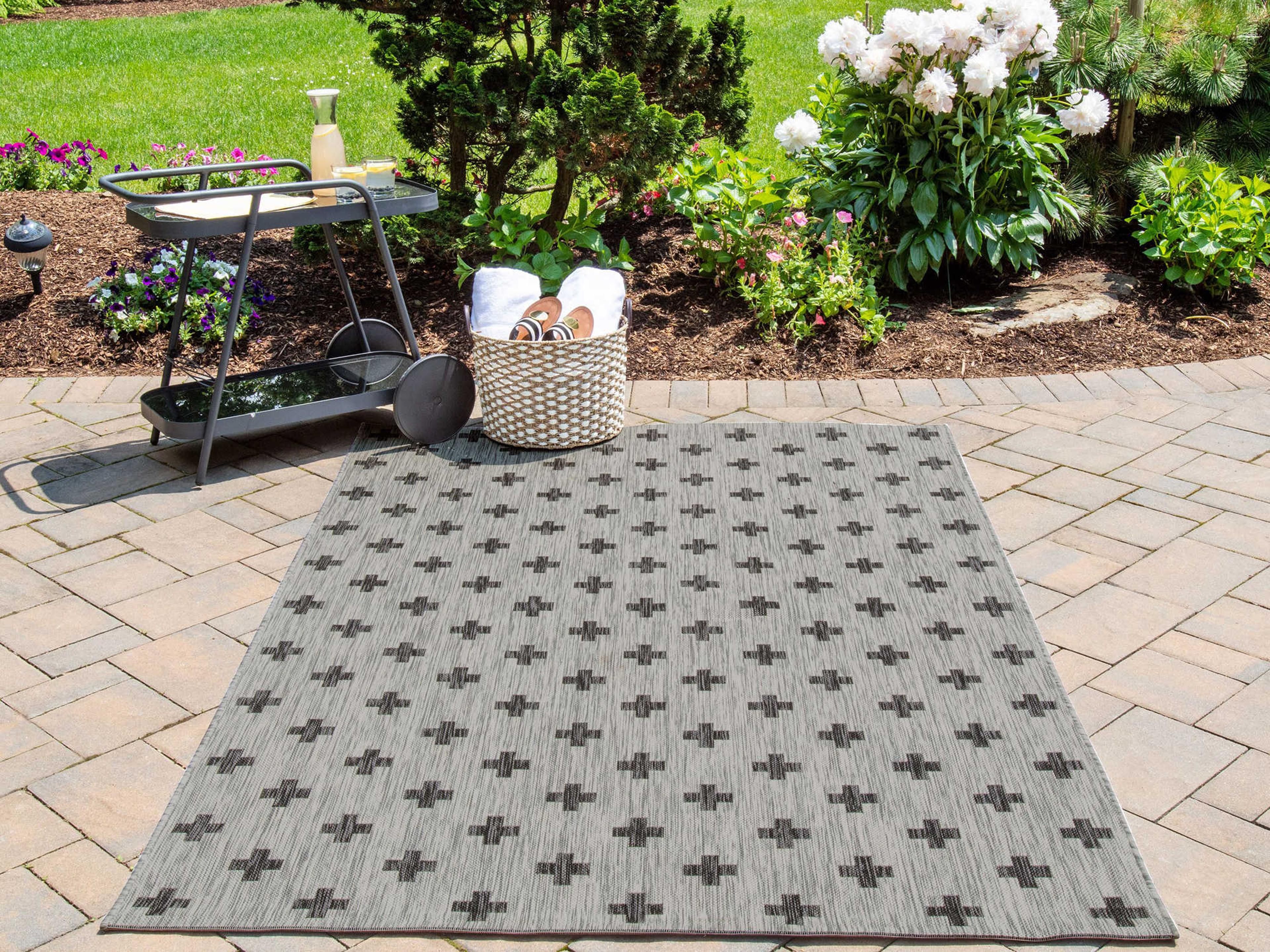 Momeni Villa Geometric Area Rug