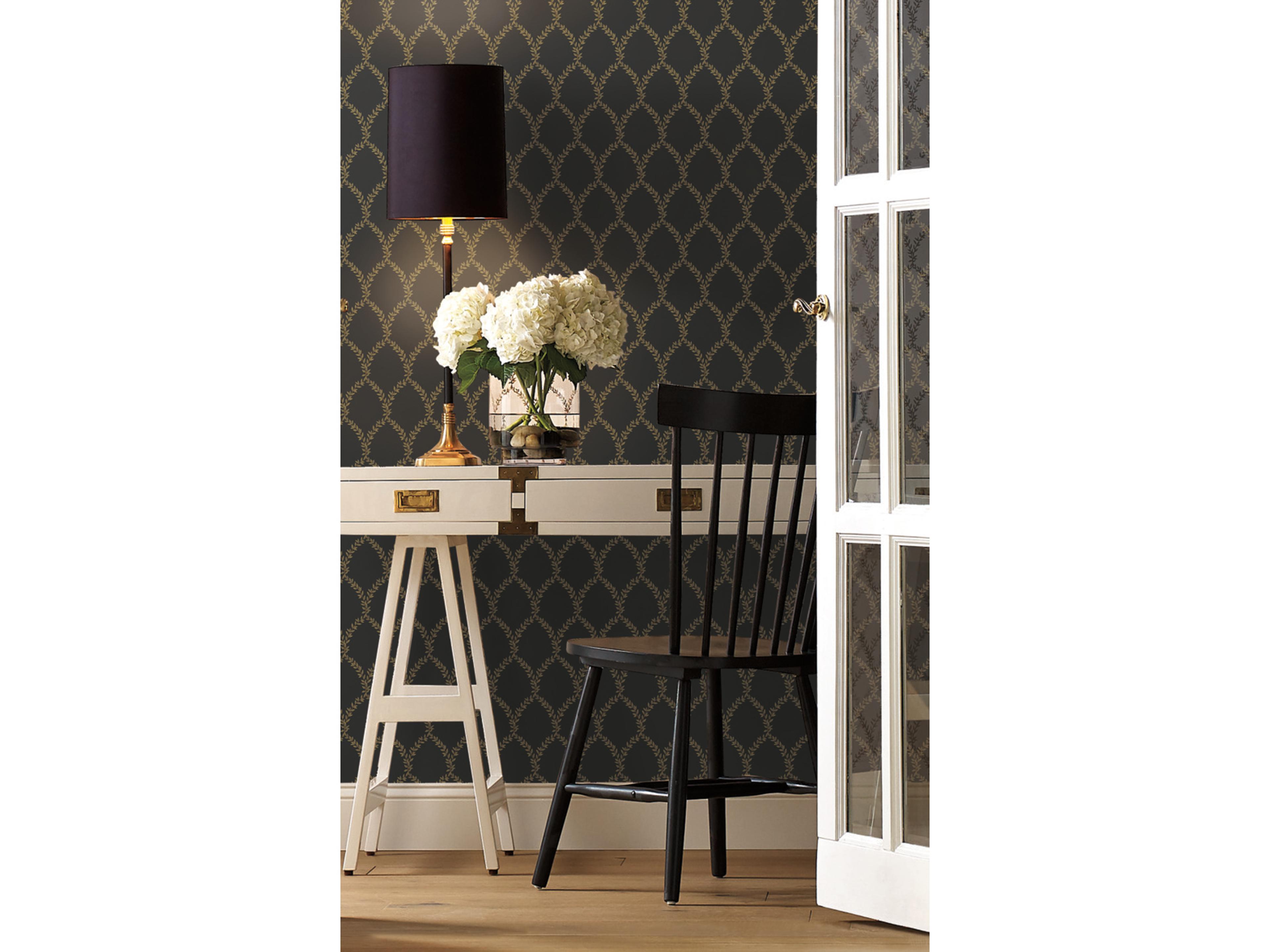 Gold / Black Laurel Wallpaper