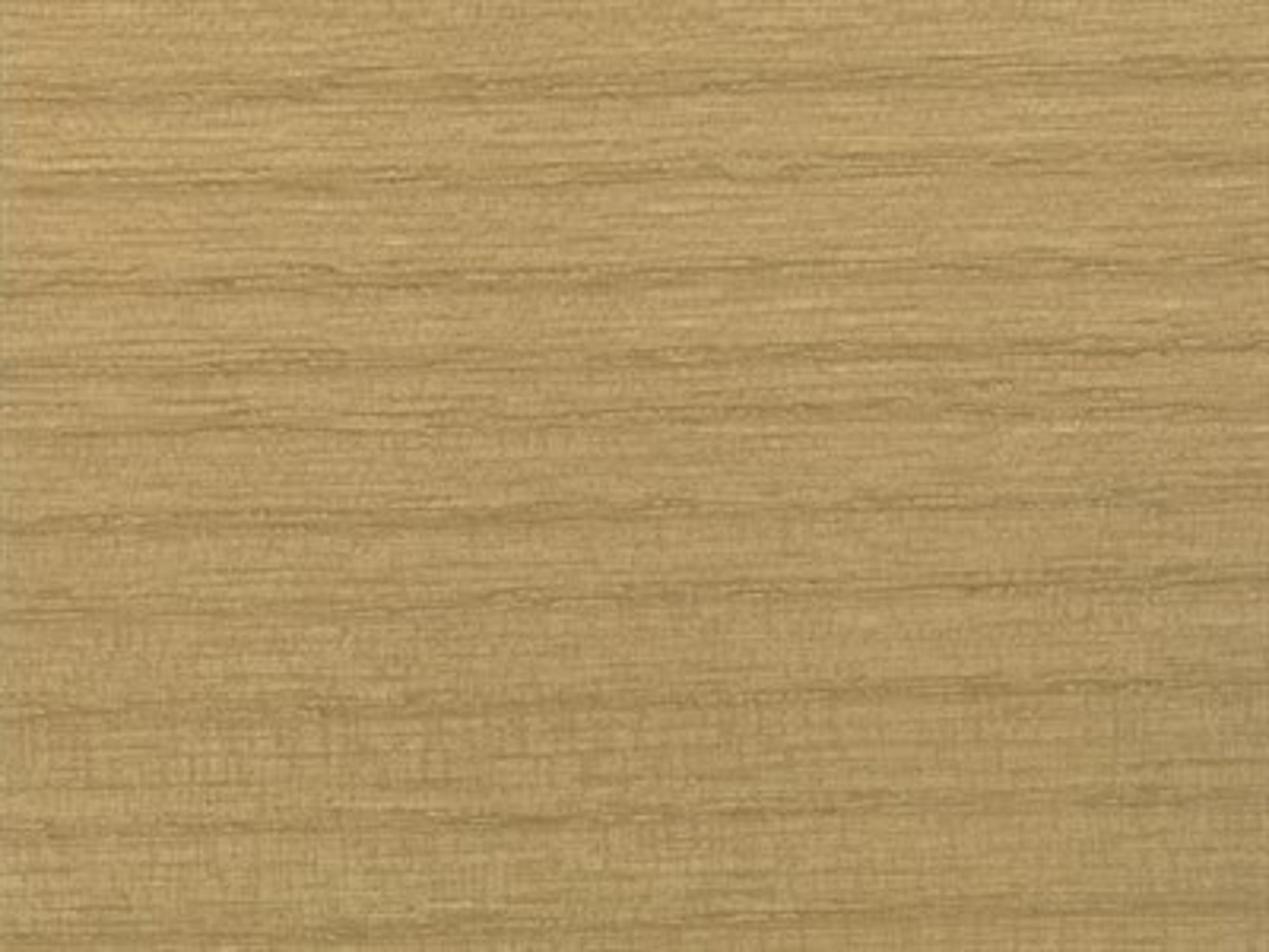 Base Finish: Oak Wood