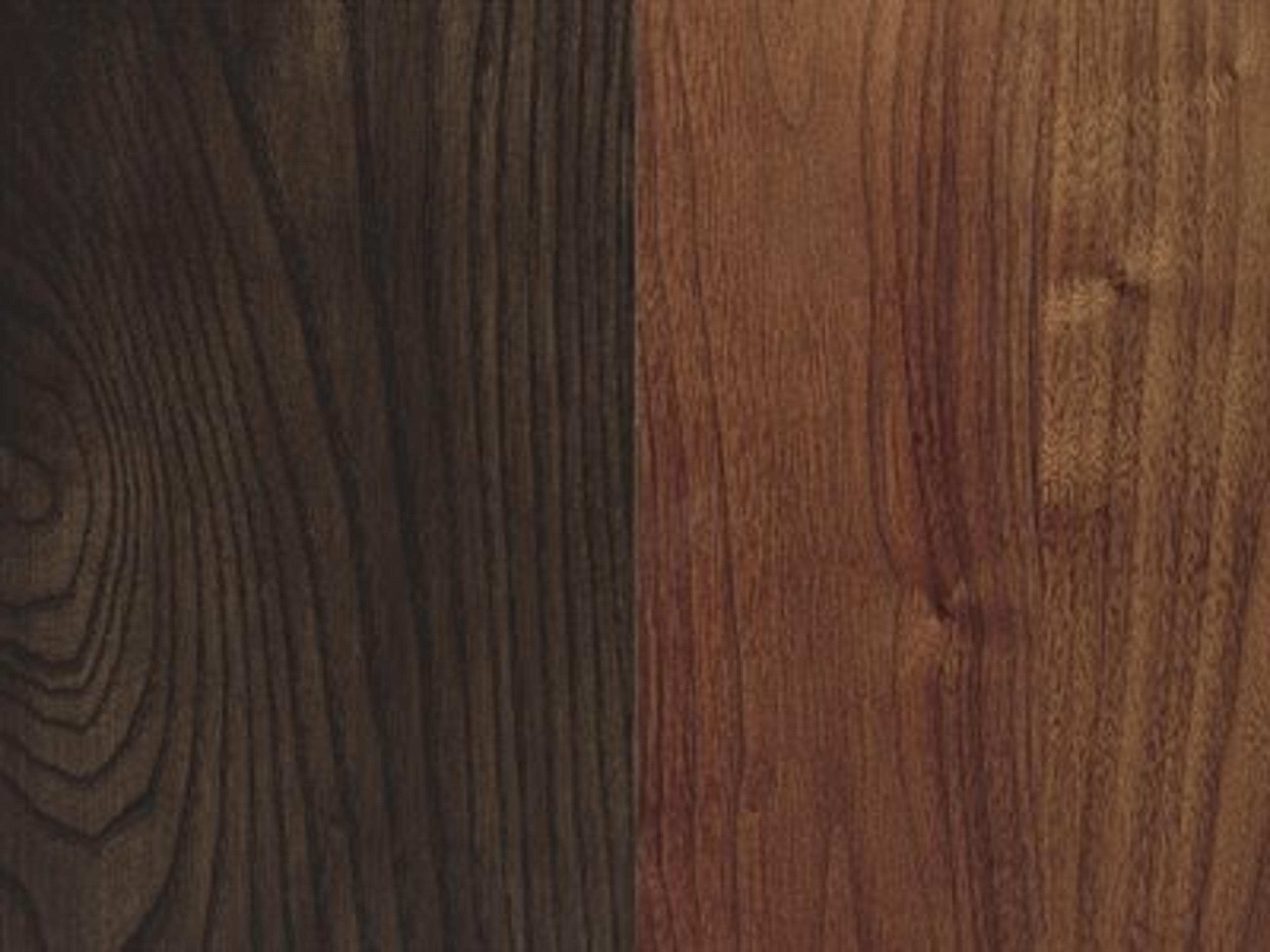 Finish: Seared Oak / Walnut