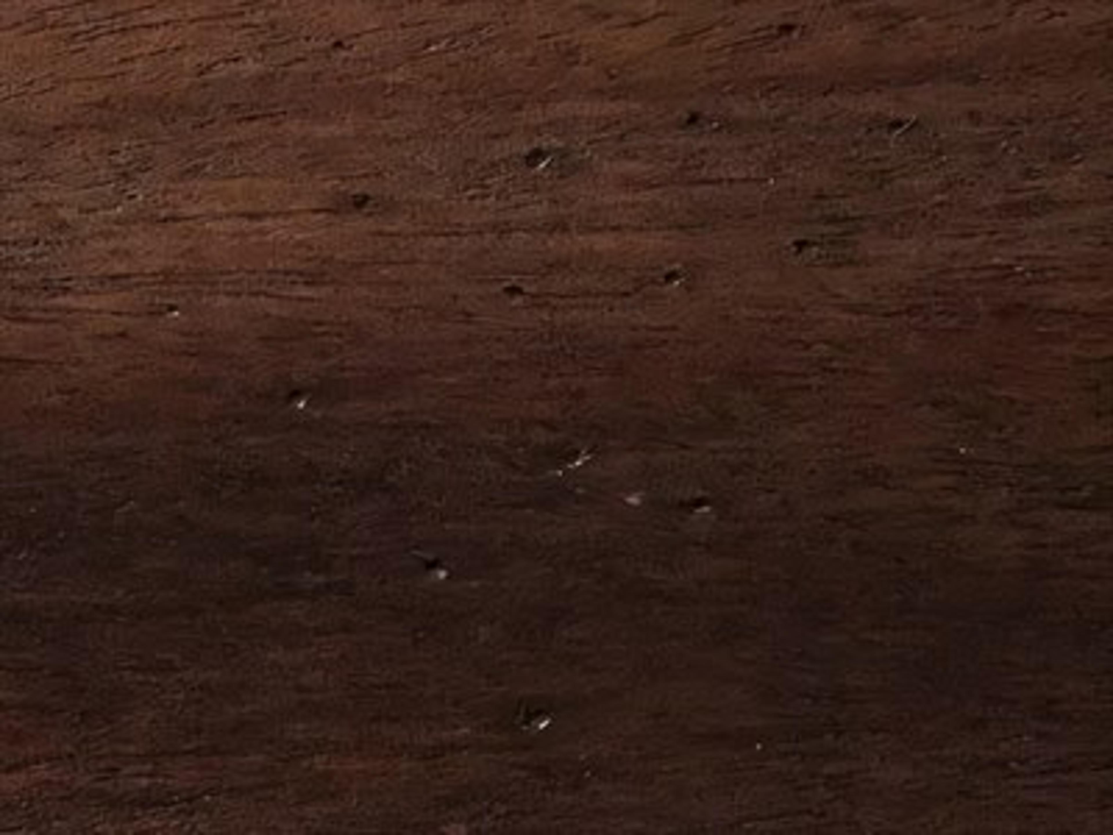 Finish: Dark Schllac