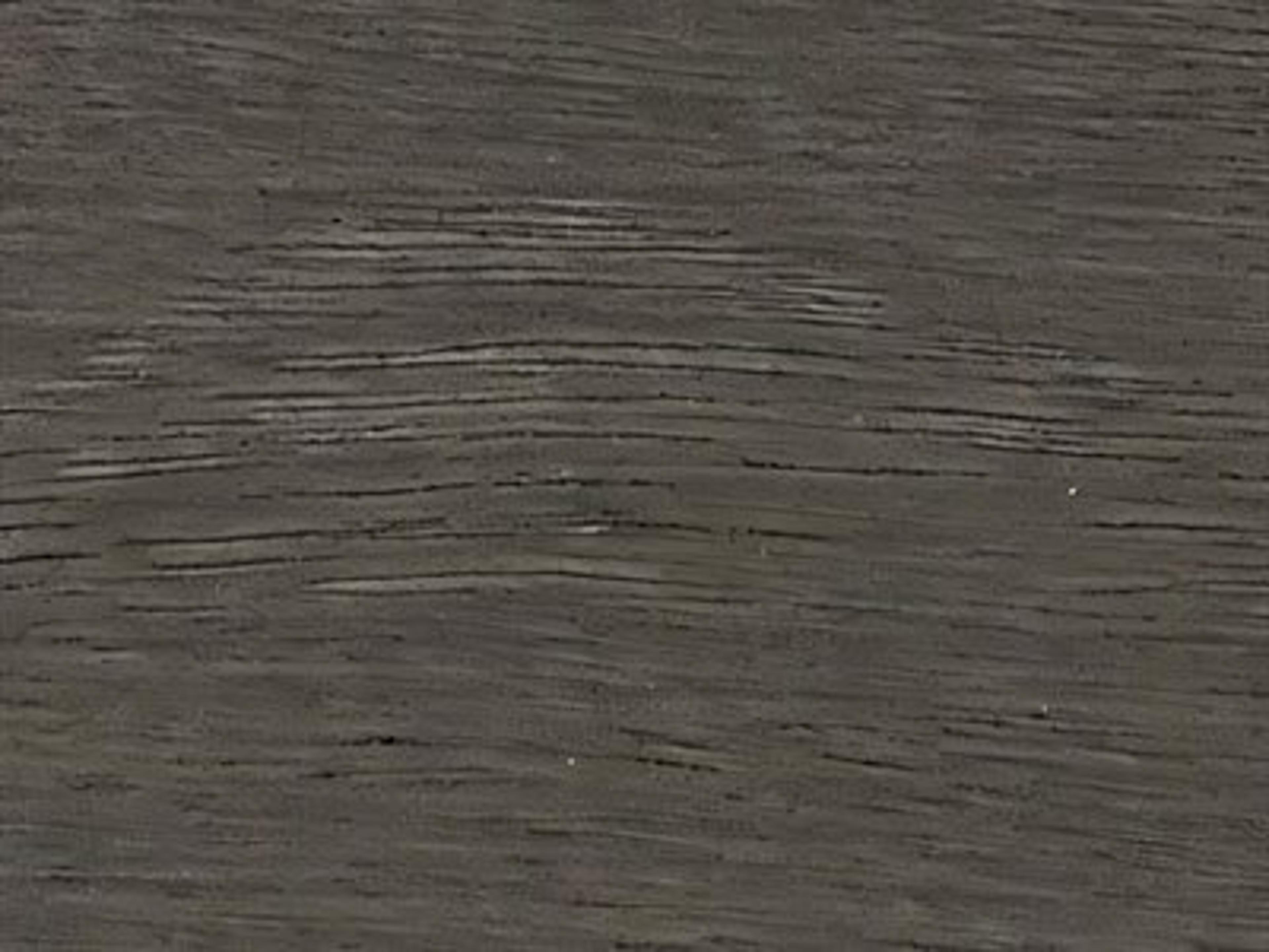 Finish: Grey Schllac