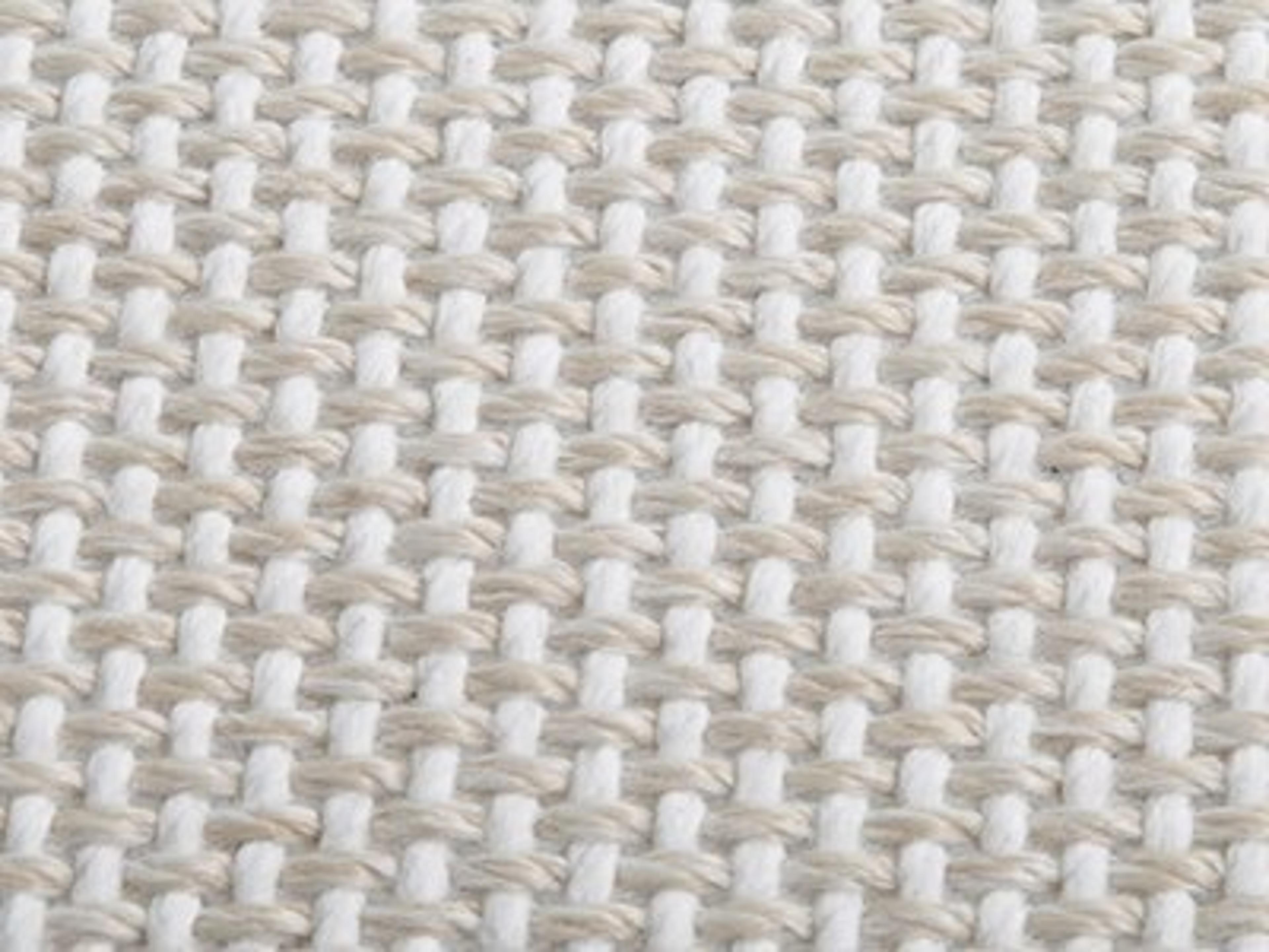 Fabric: White/Light Brown