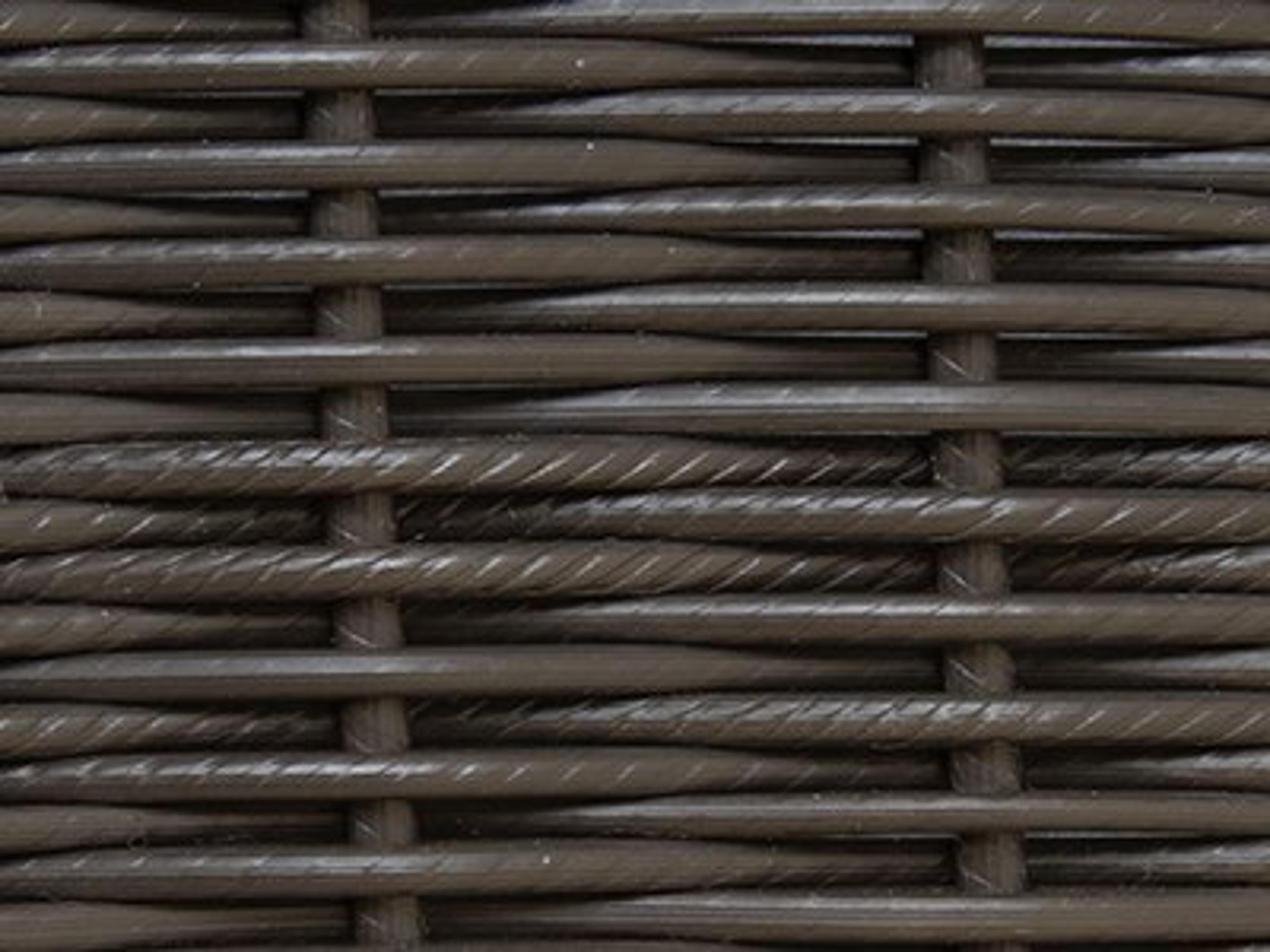 Table Finish: Mocha Weave