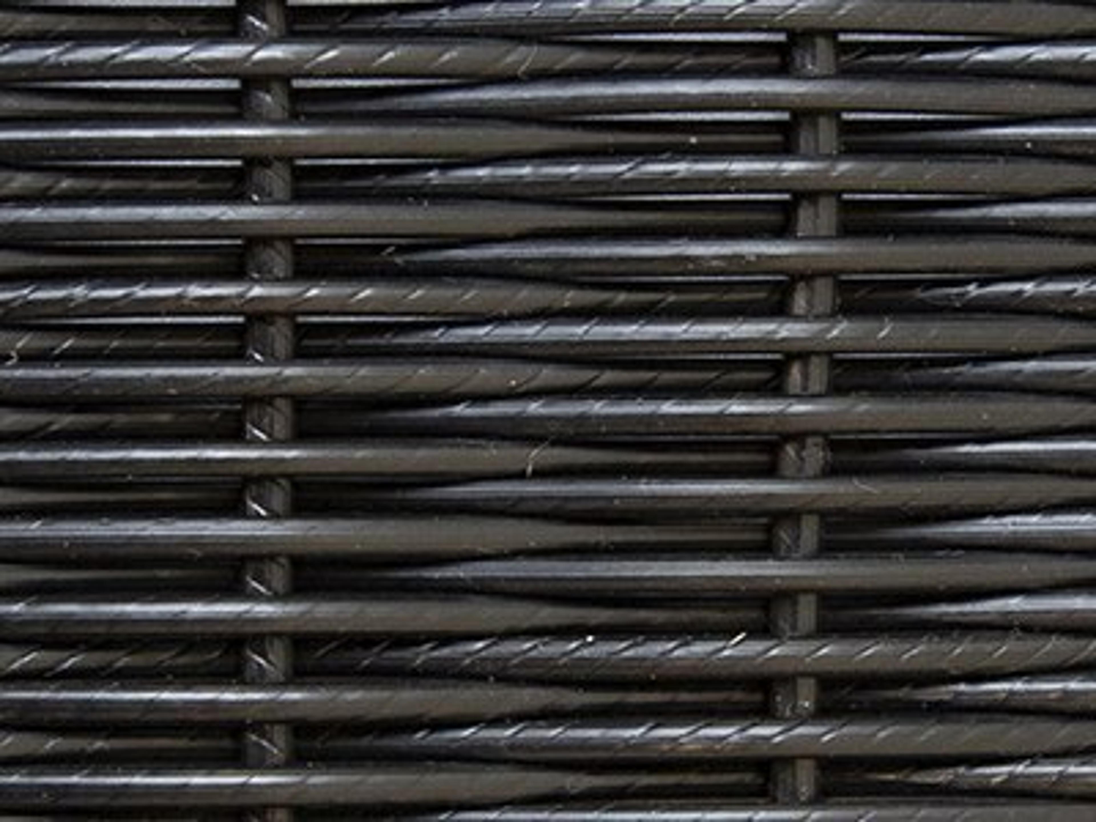 Seating Frame Finish: Black