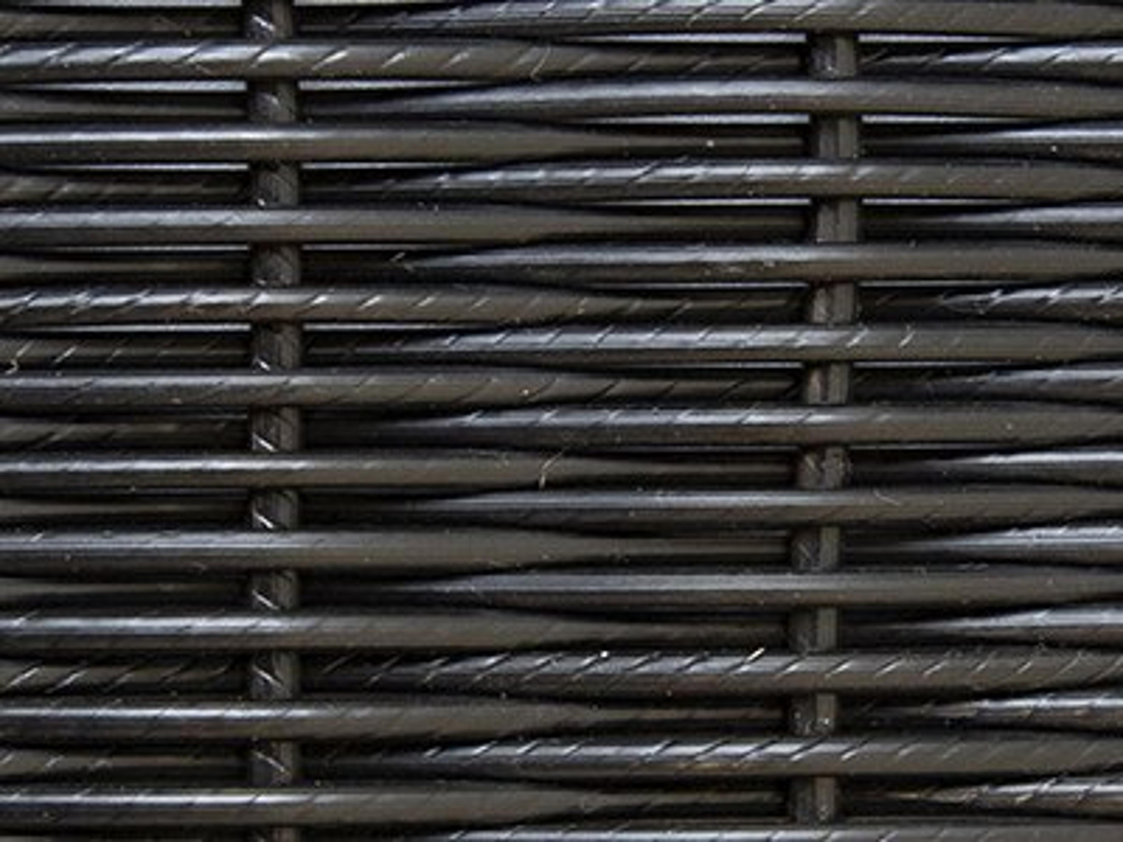 Seating Frame Finish: Black