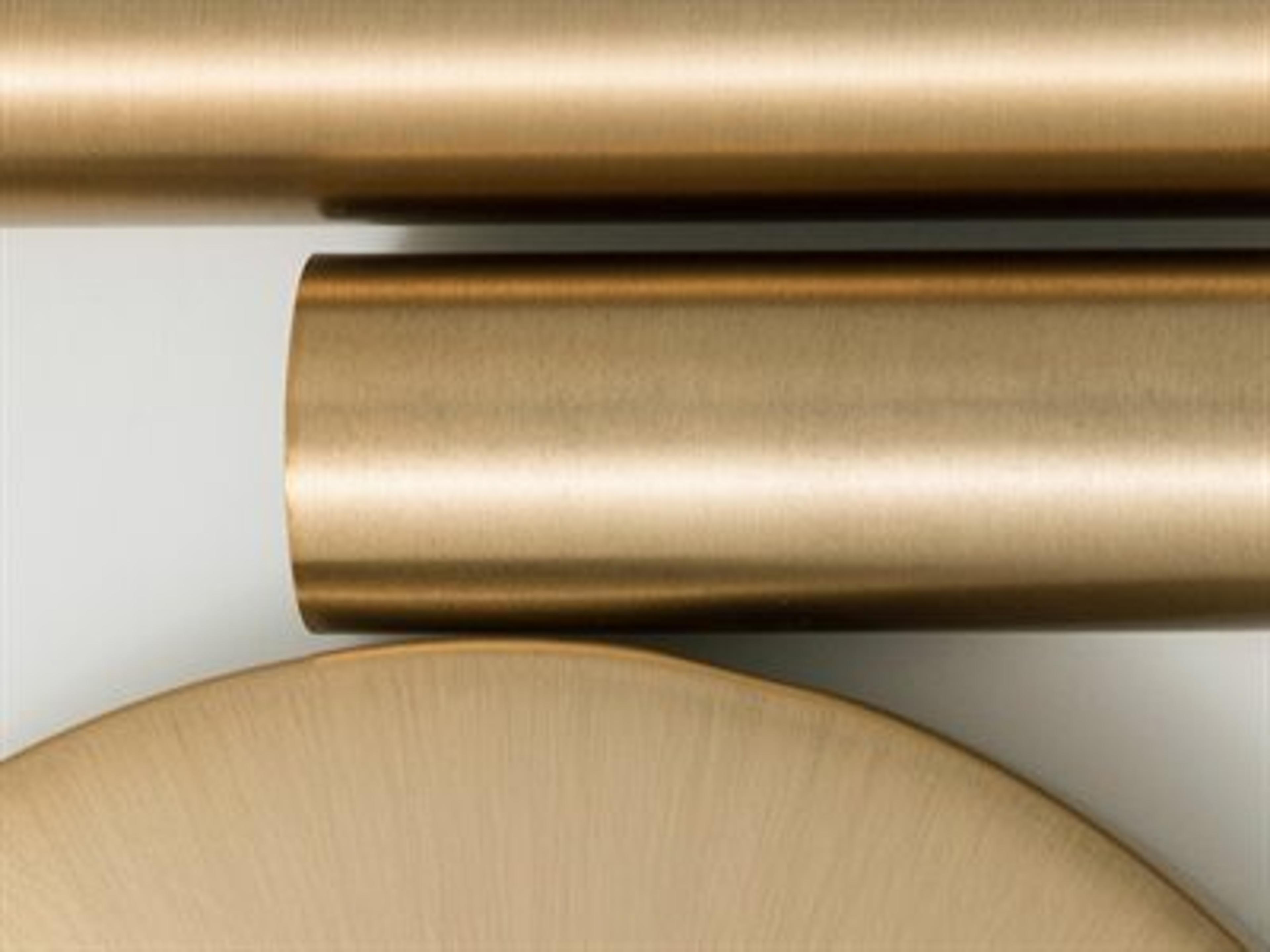 Finish: Antique Brass