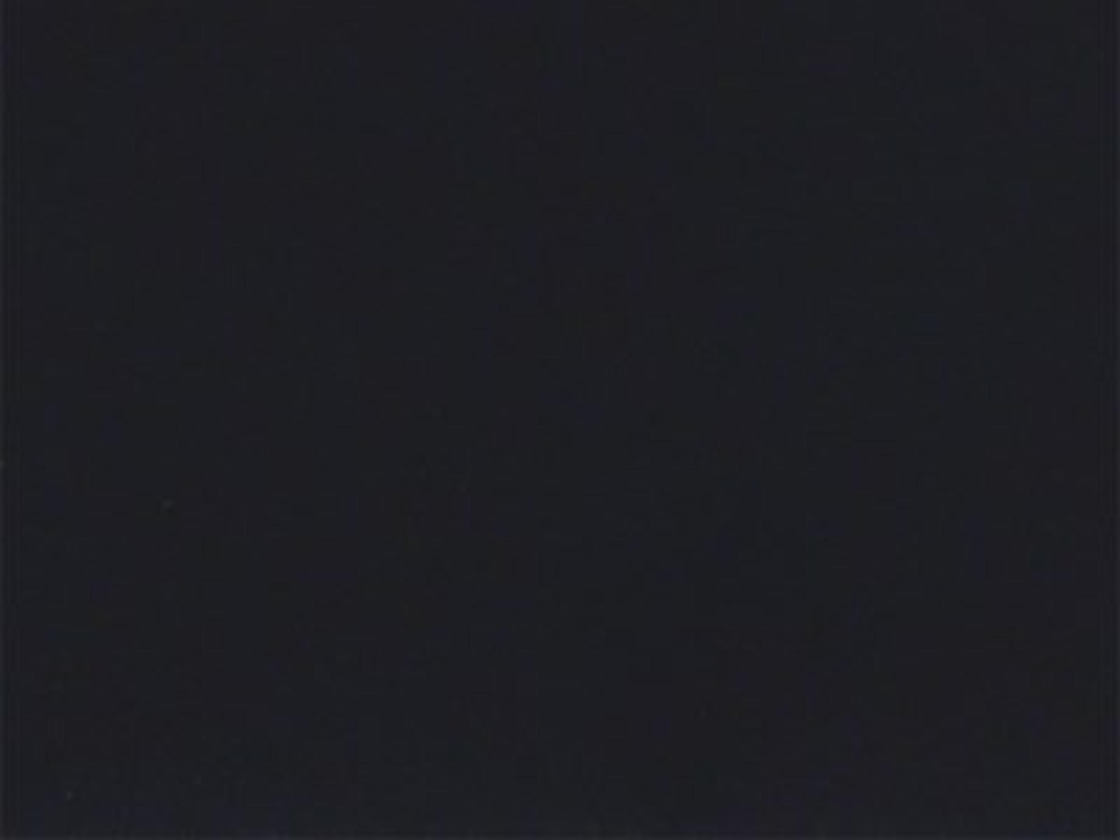 Frame Finish: Black Anodized - Recycled Aluminum