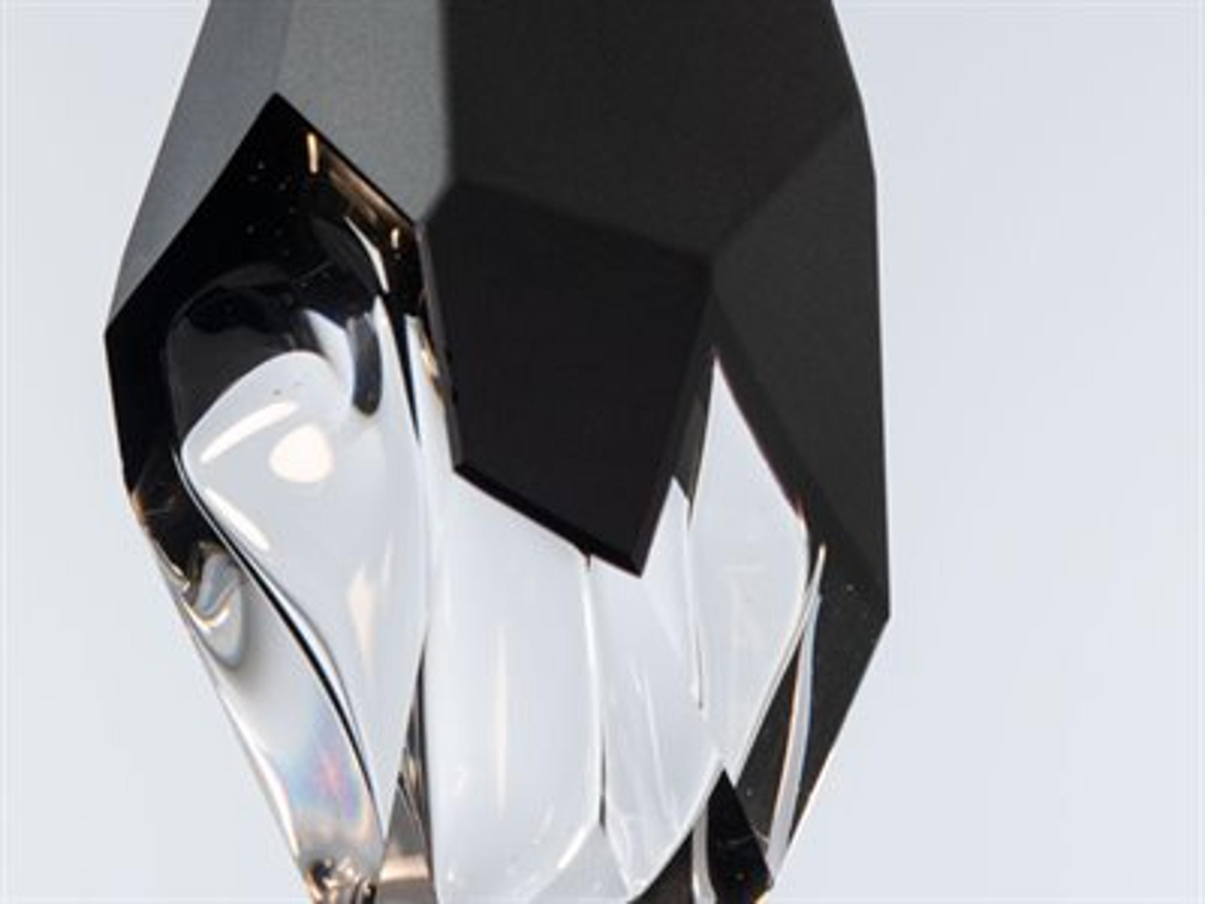 Glass Finish: Black Crystal