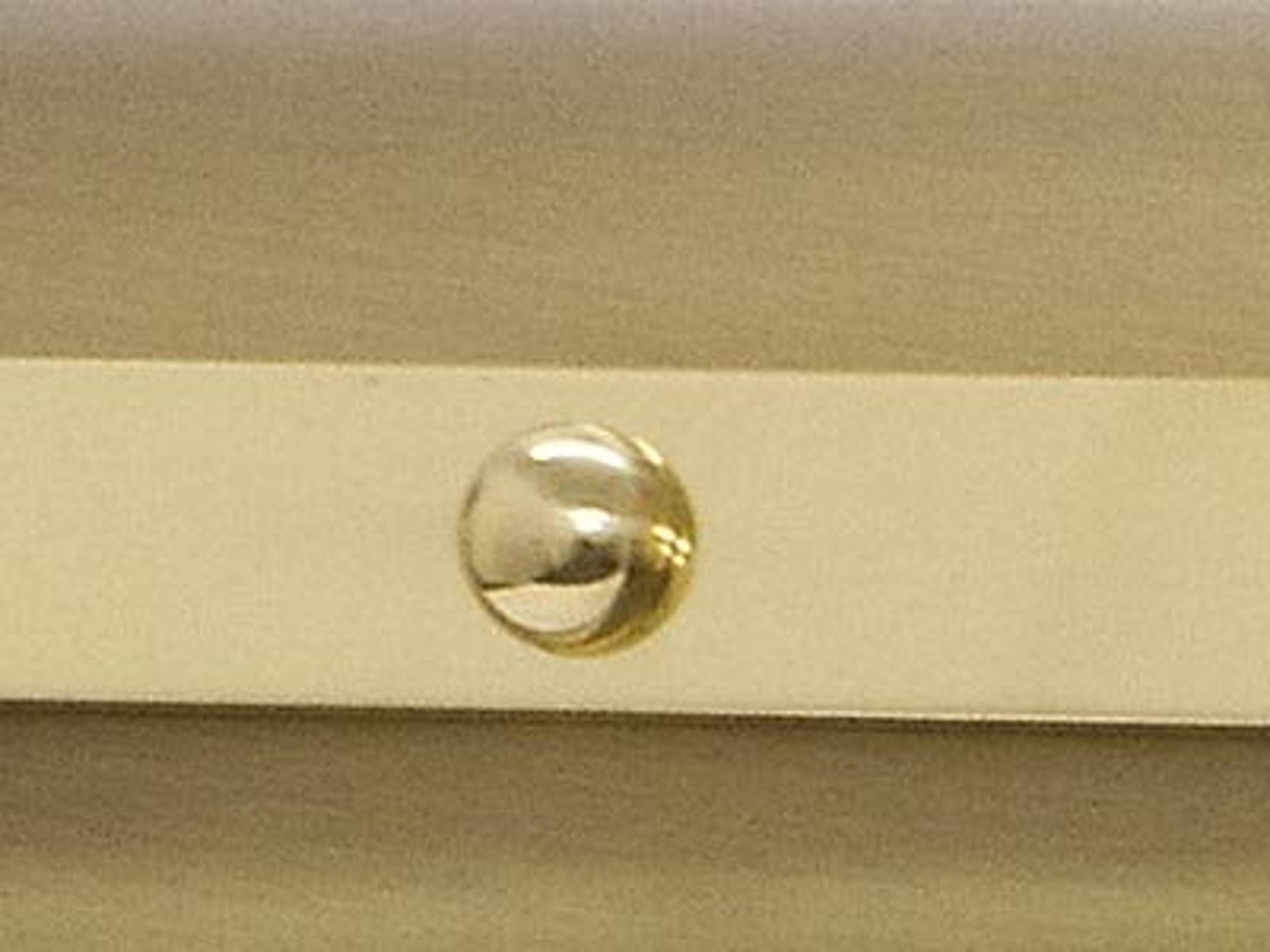 Finish: Antique Brass with Polished Brass Accents