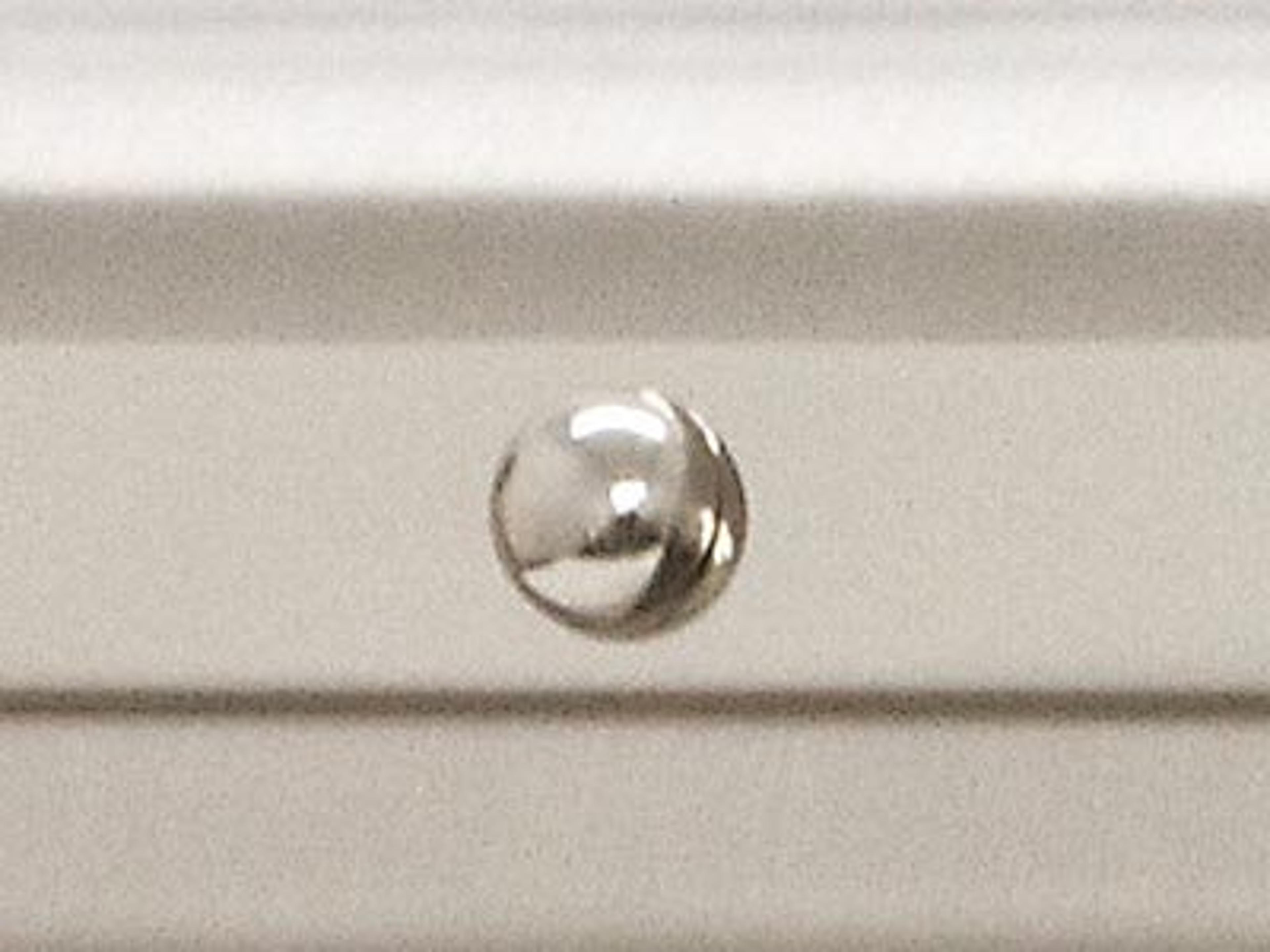 Finish: Satin Nickel with Polished Nickel Accents