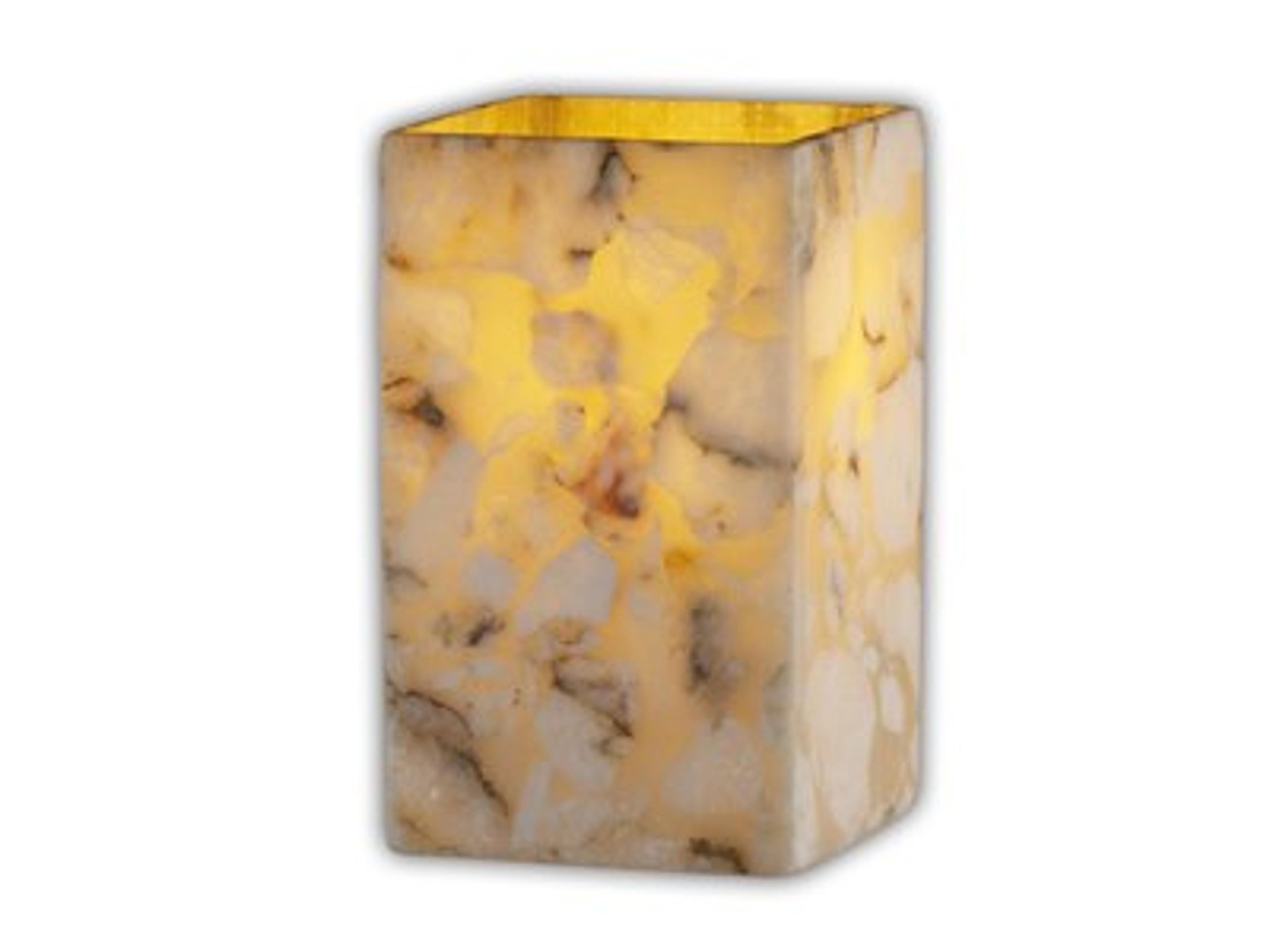 Shape: Square with Flat Rim