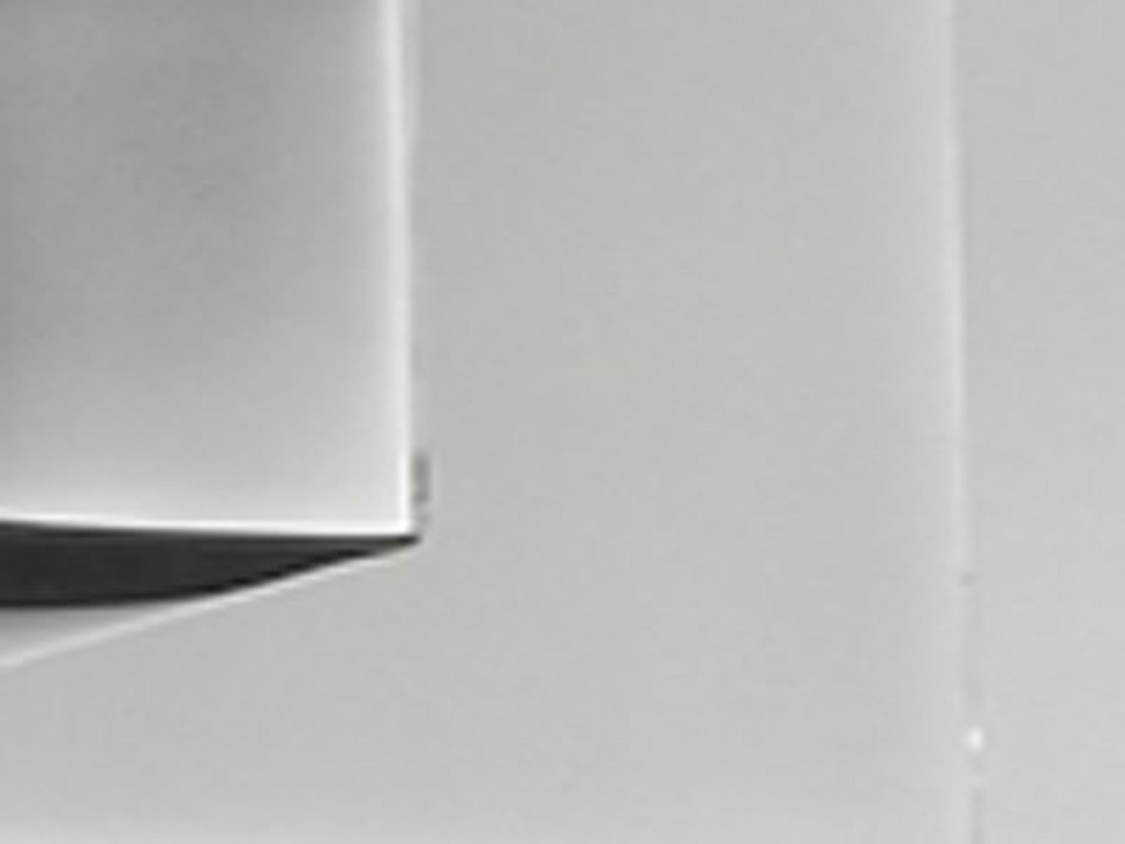 Metal Finish: Polished Chrome