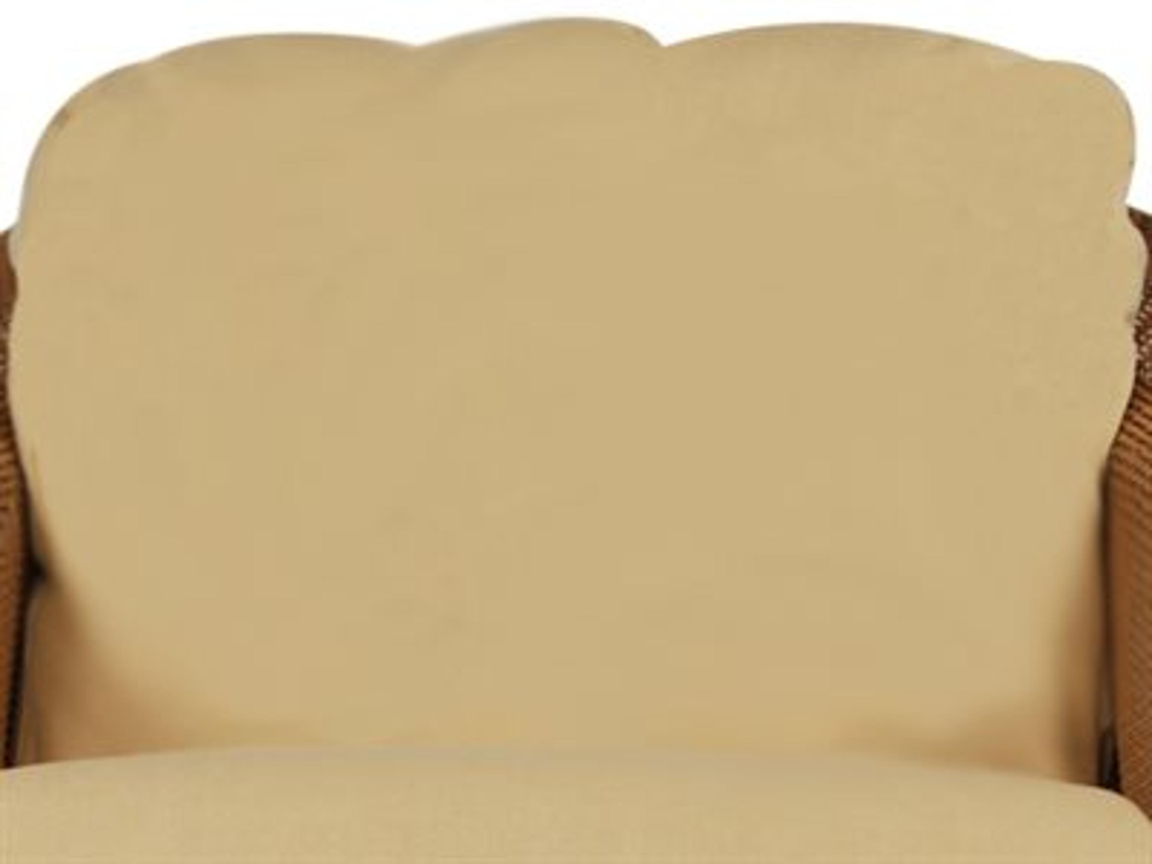 Cushion Style: Traditional without Buttons