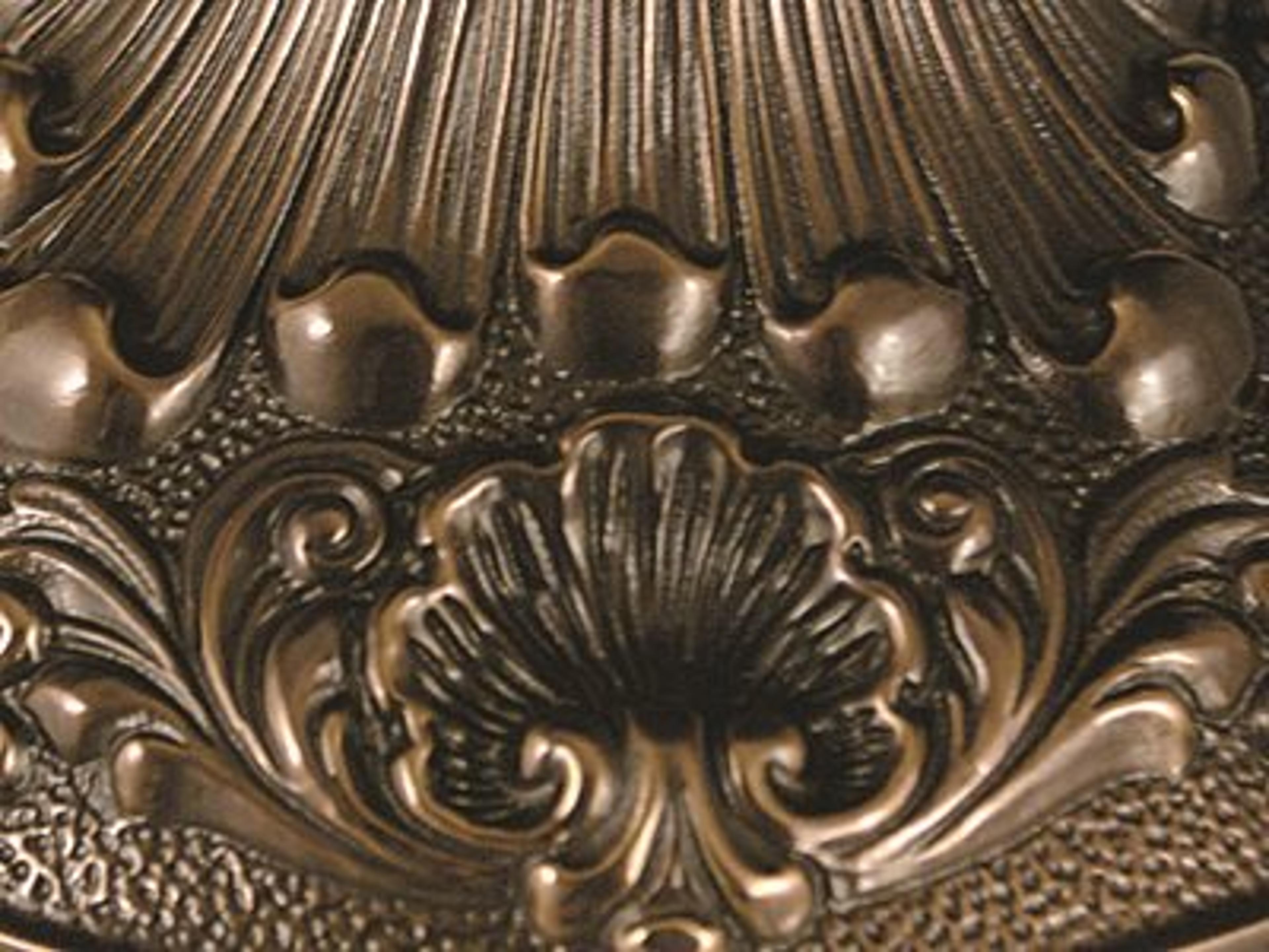 Finish: Roman Bronze with Ebony Accents