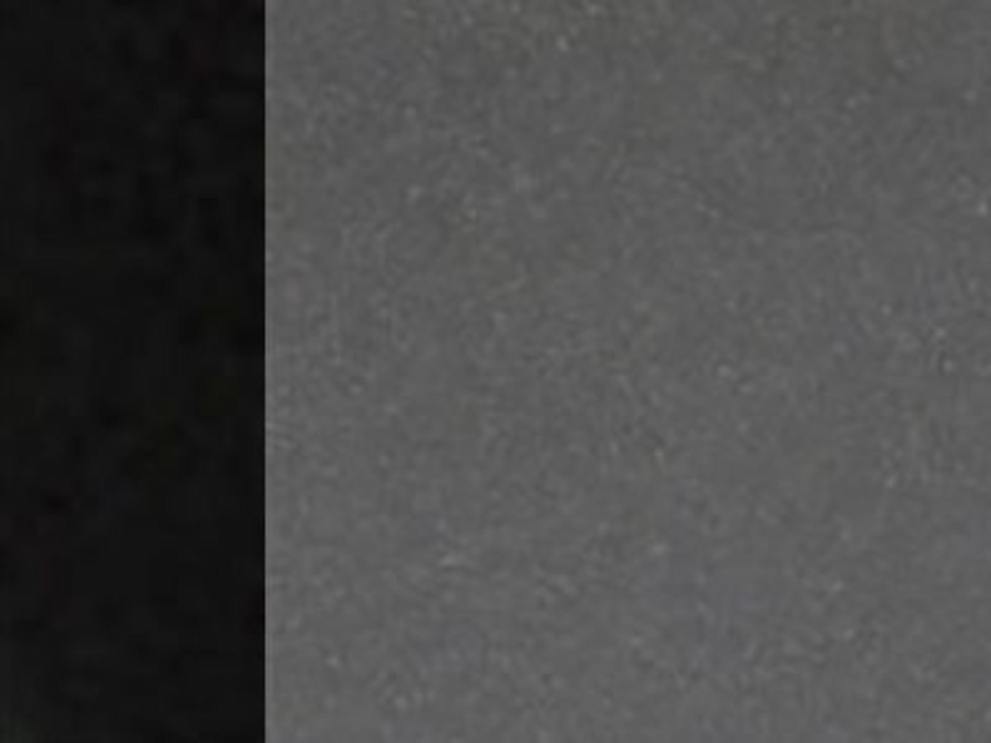 Table Finish: Onyx and Dove Grey