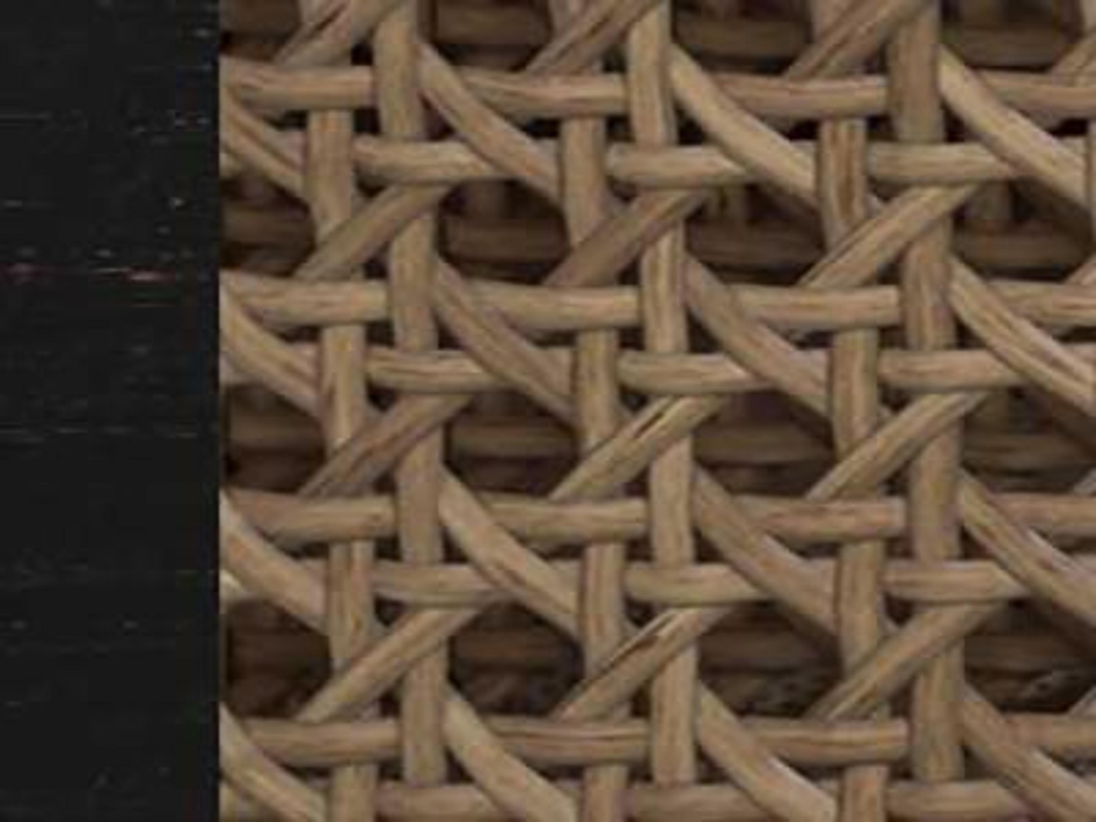 Seating Frame Finish: Black with Natural