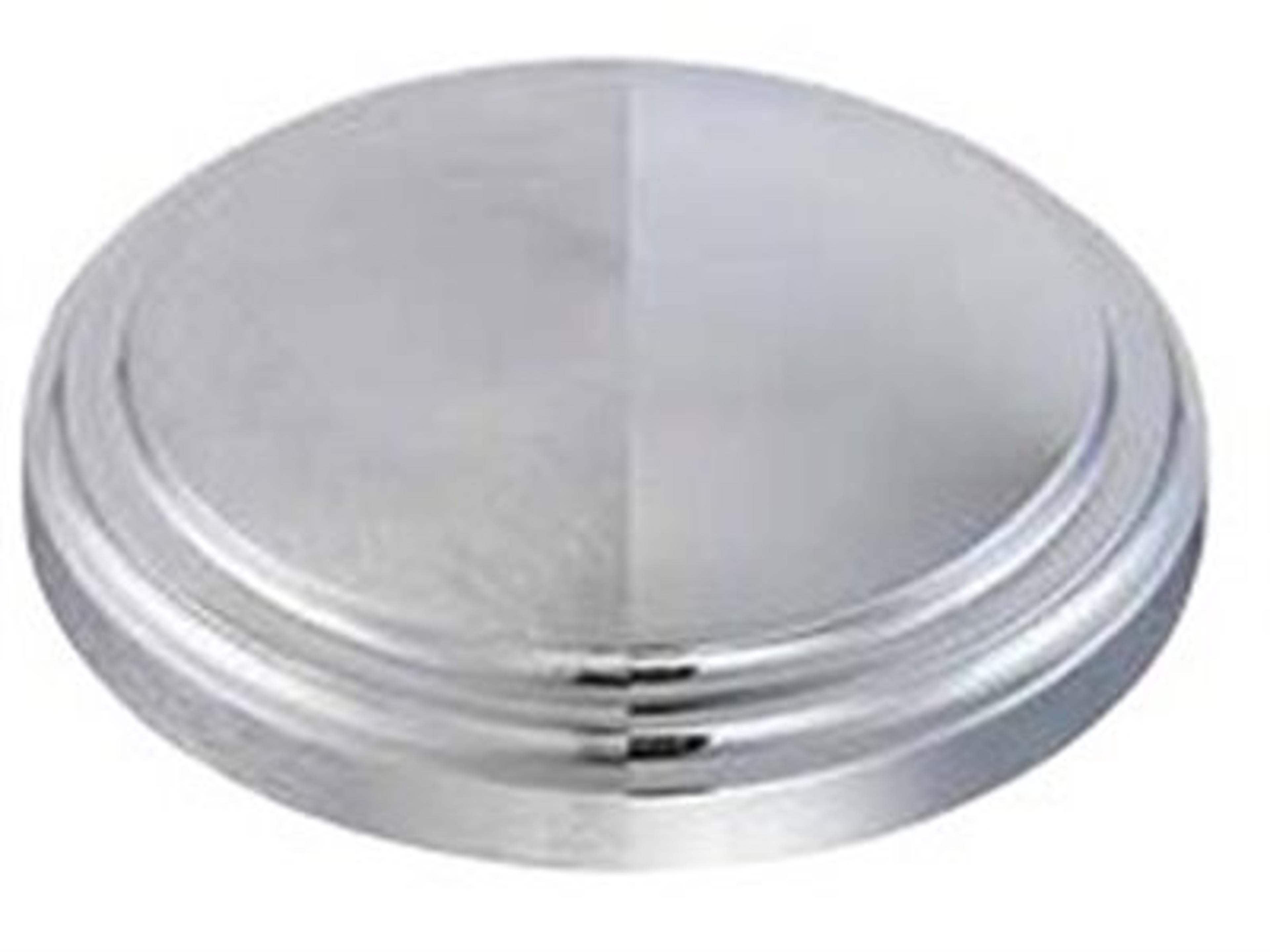 Finish: Polished Chrome With Satin Chrome Accents