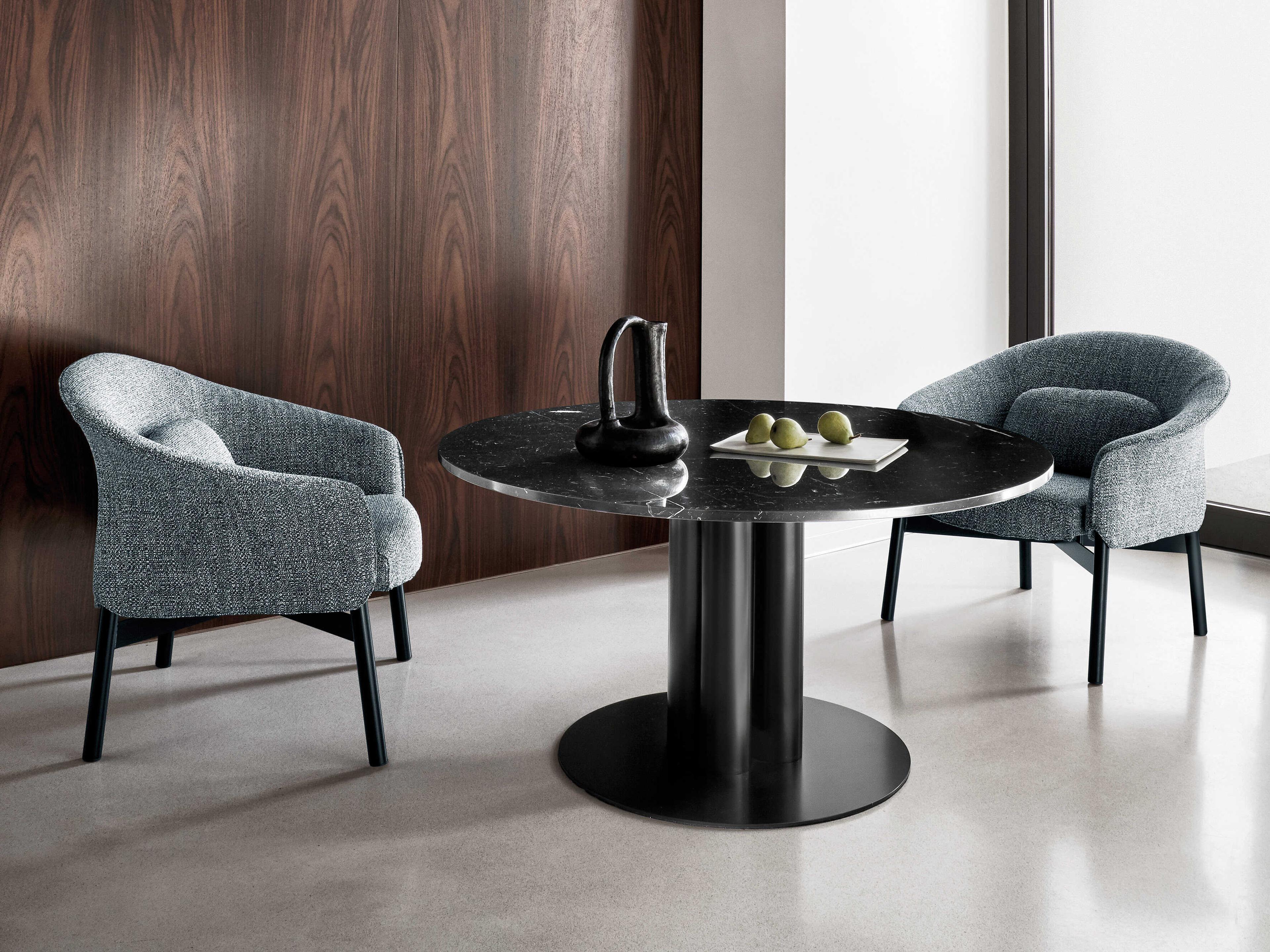 Arflex Goya Dining Room Set