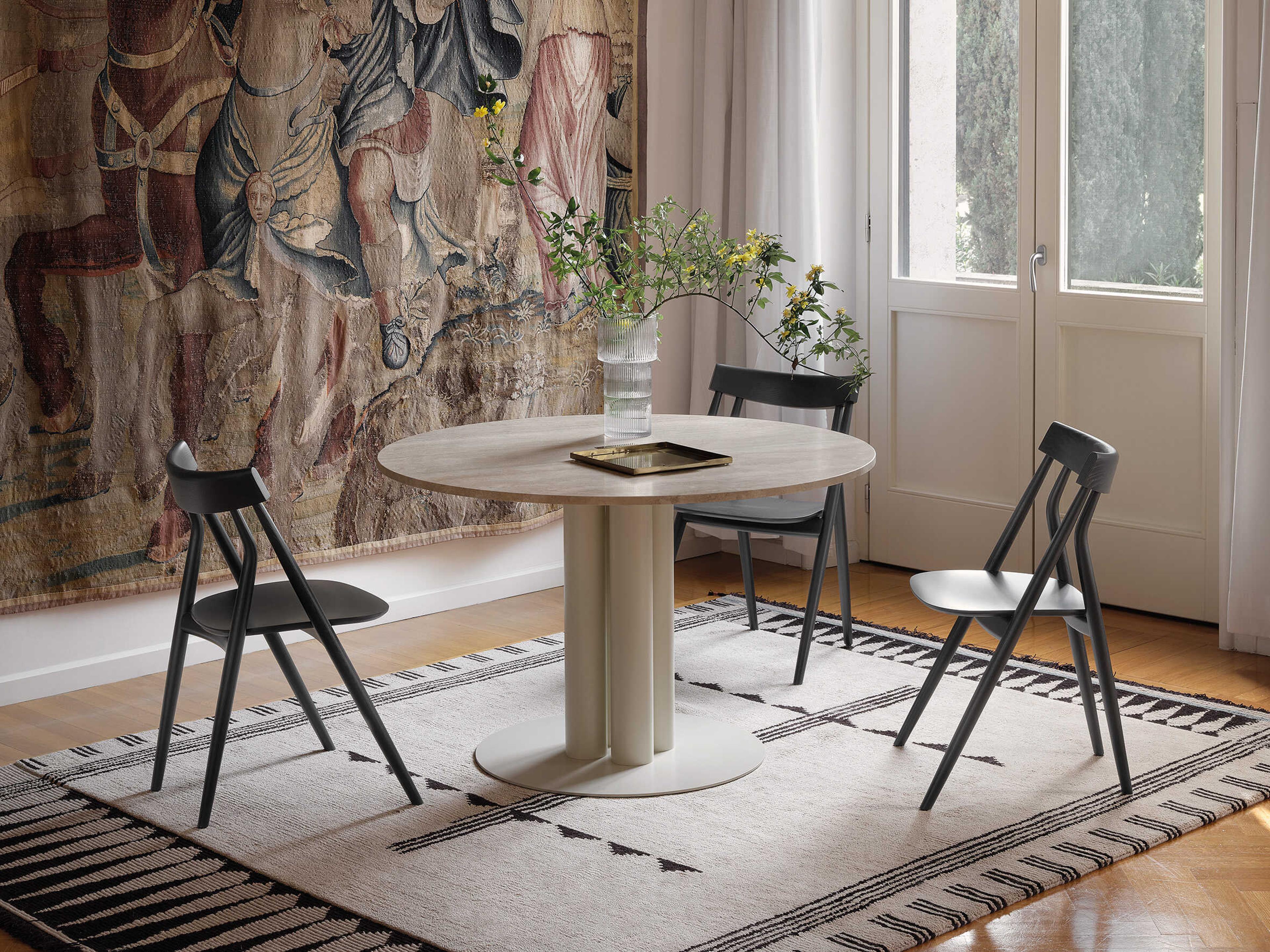 Arflex Lizzy Dining Room Set