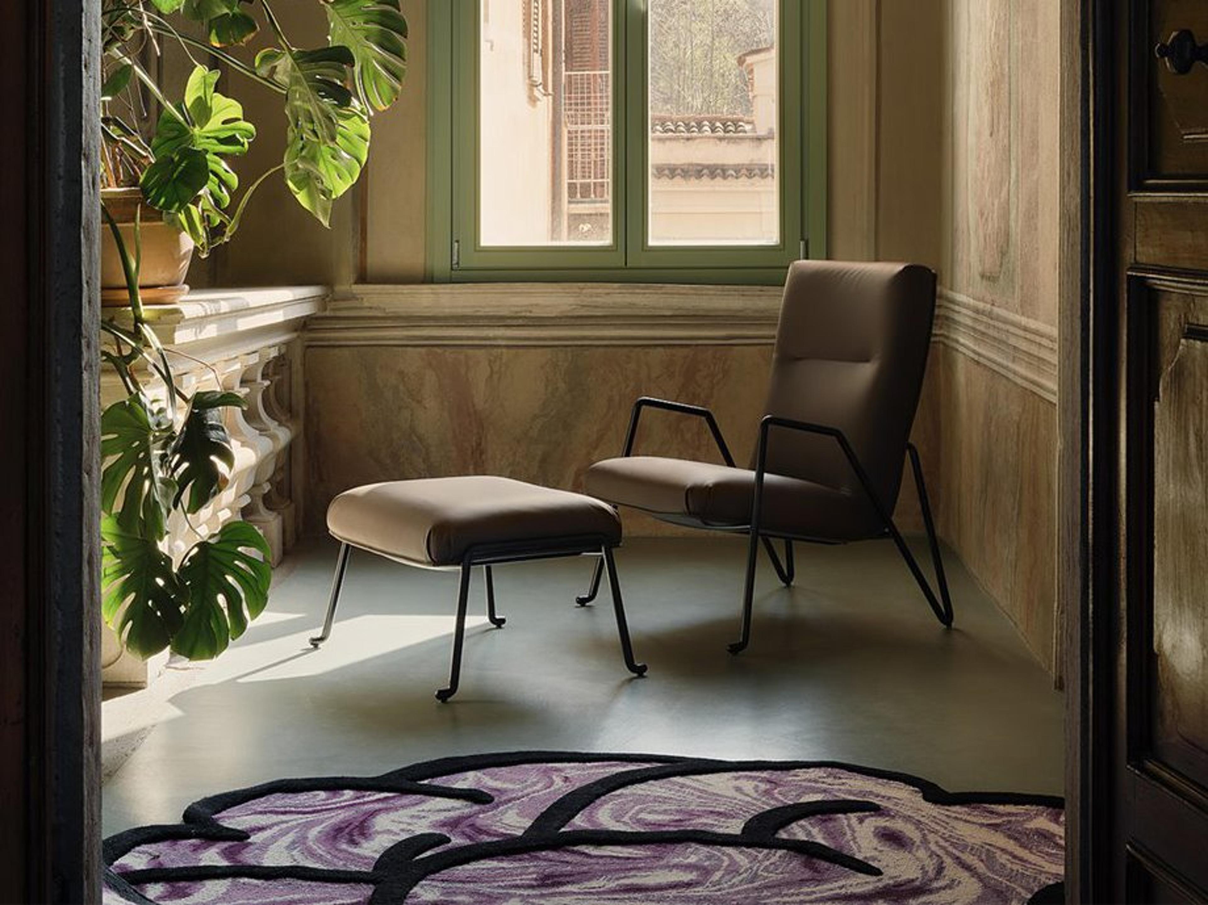 Arflex Solice Chair and Ottoman Set