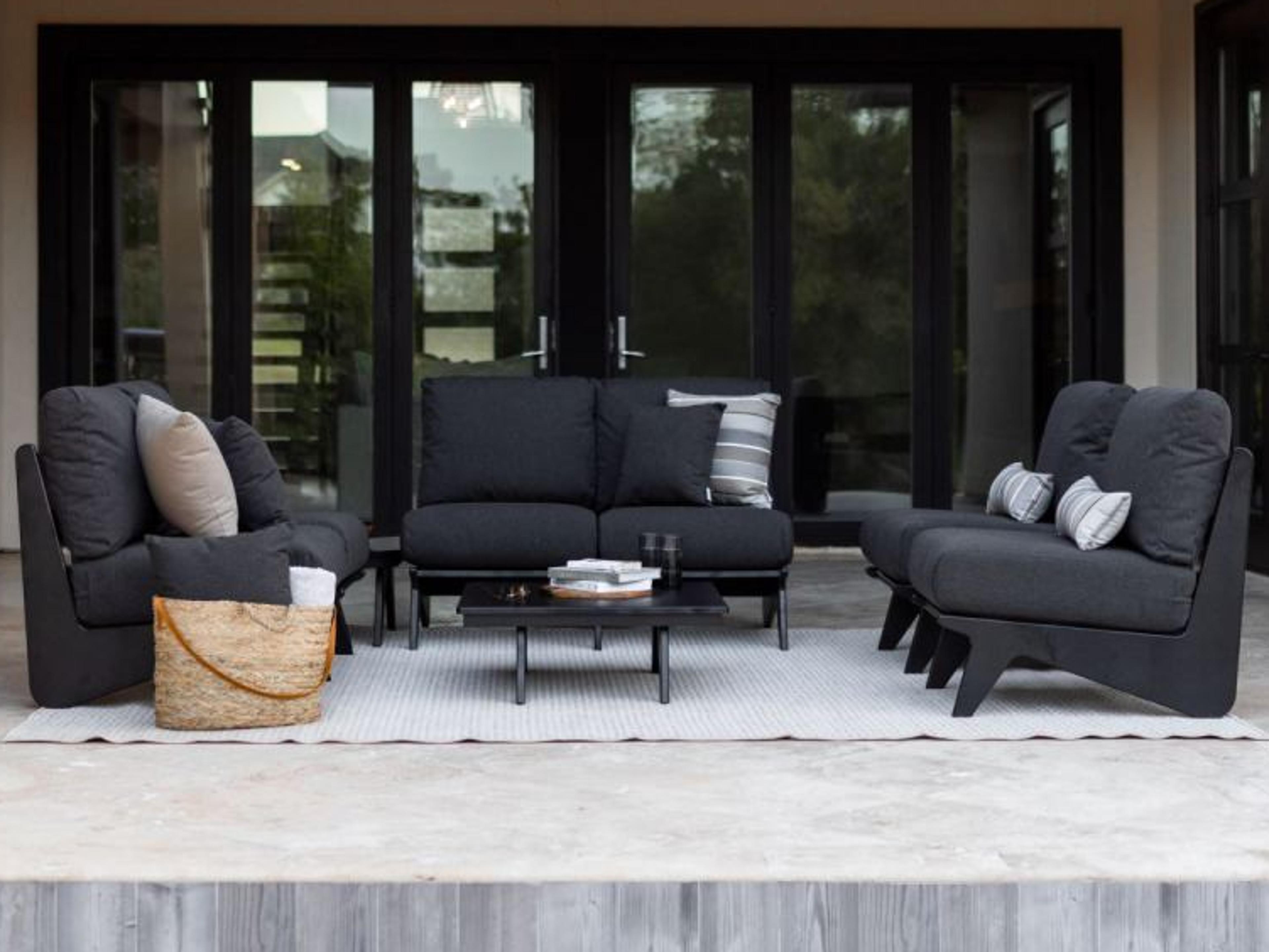 Berlin Gardens Holland Recycled Plastic Cushion Outdoor Lounge Set