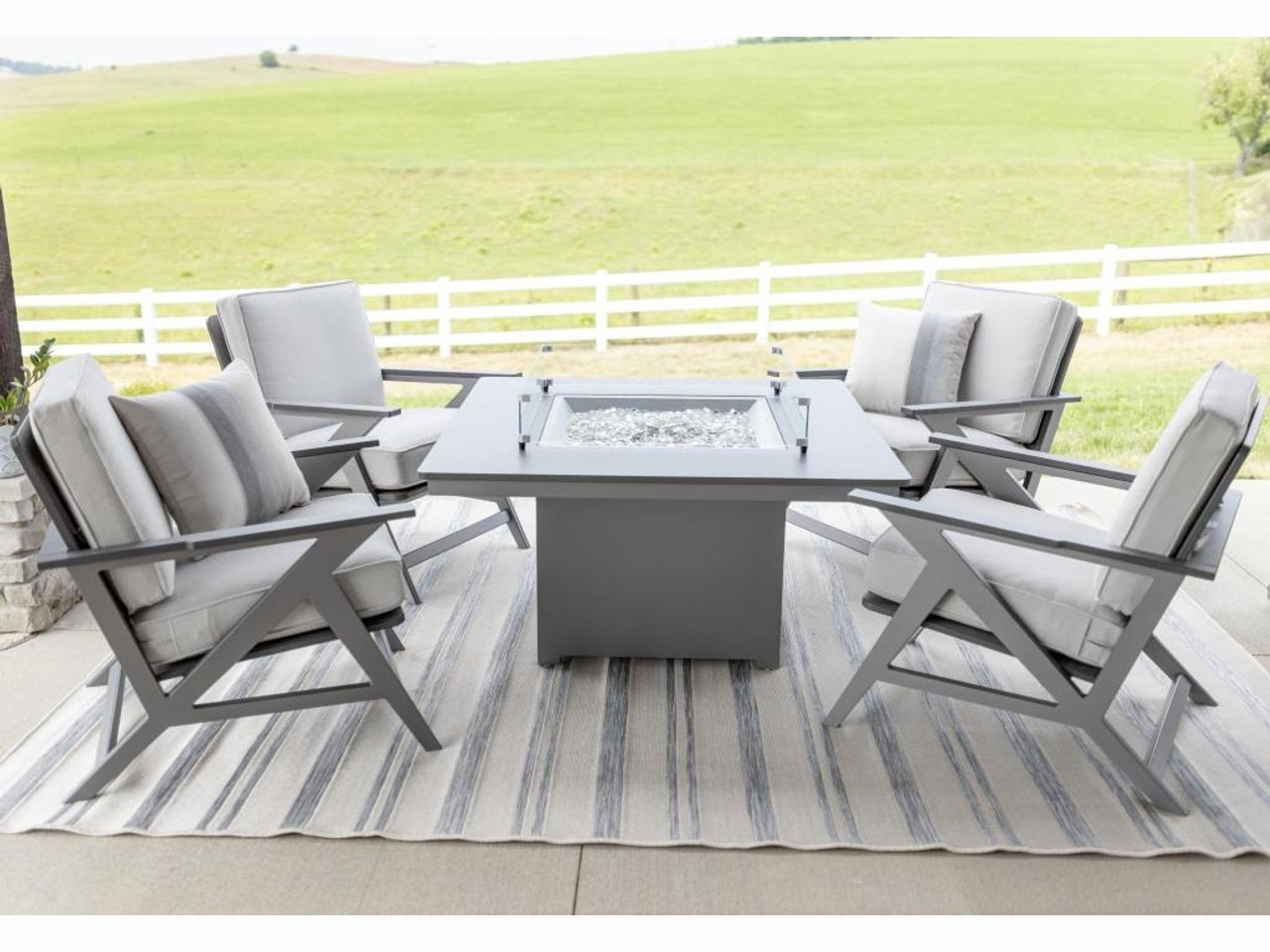 Berlin Gardens Kinsley Recycled Plastic Cushion Outdoor Lounge Set