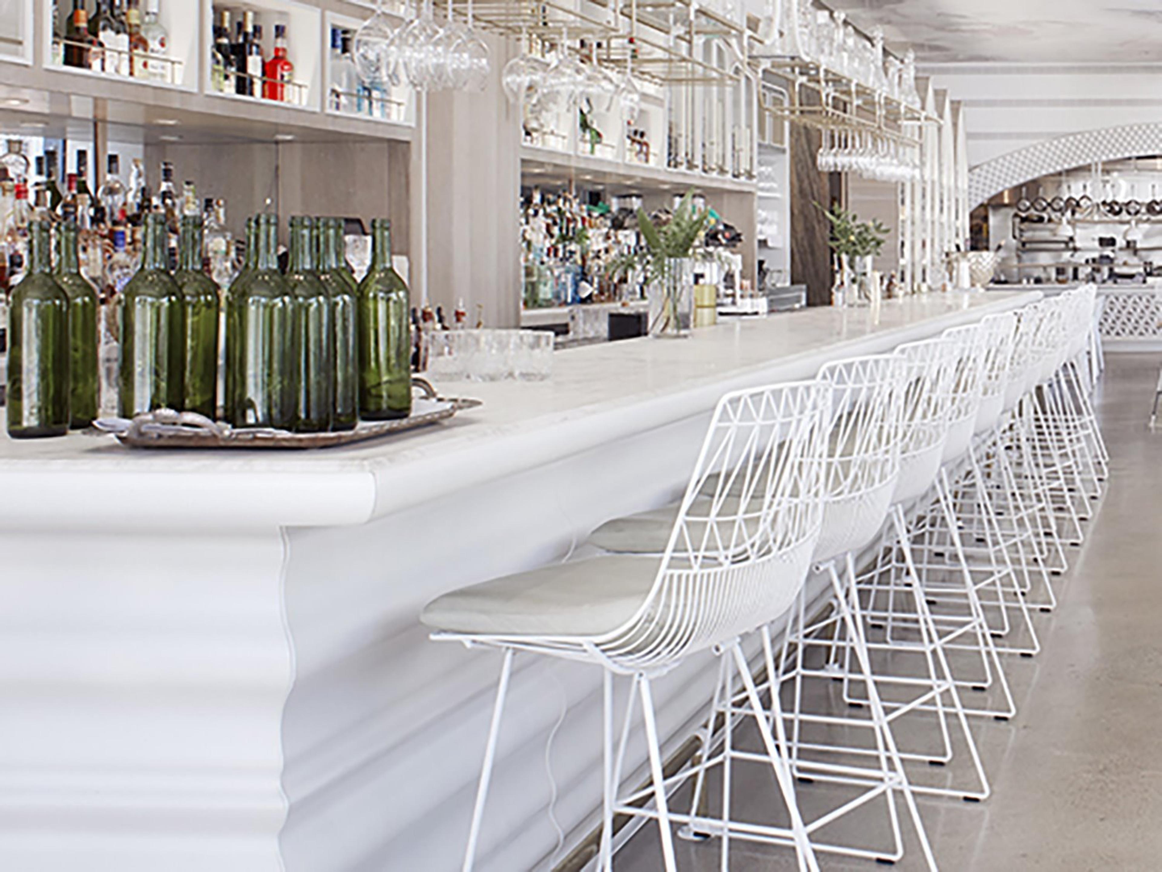 Bend Goods Outdoor Lucy Galvanized Iron White Bar Set