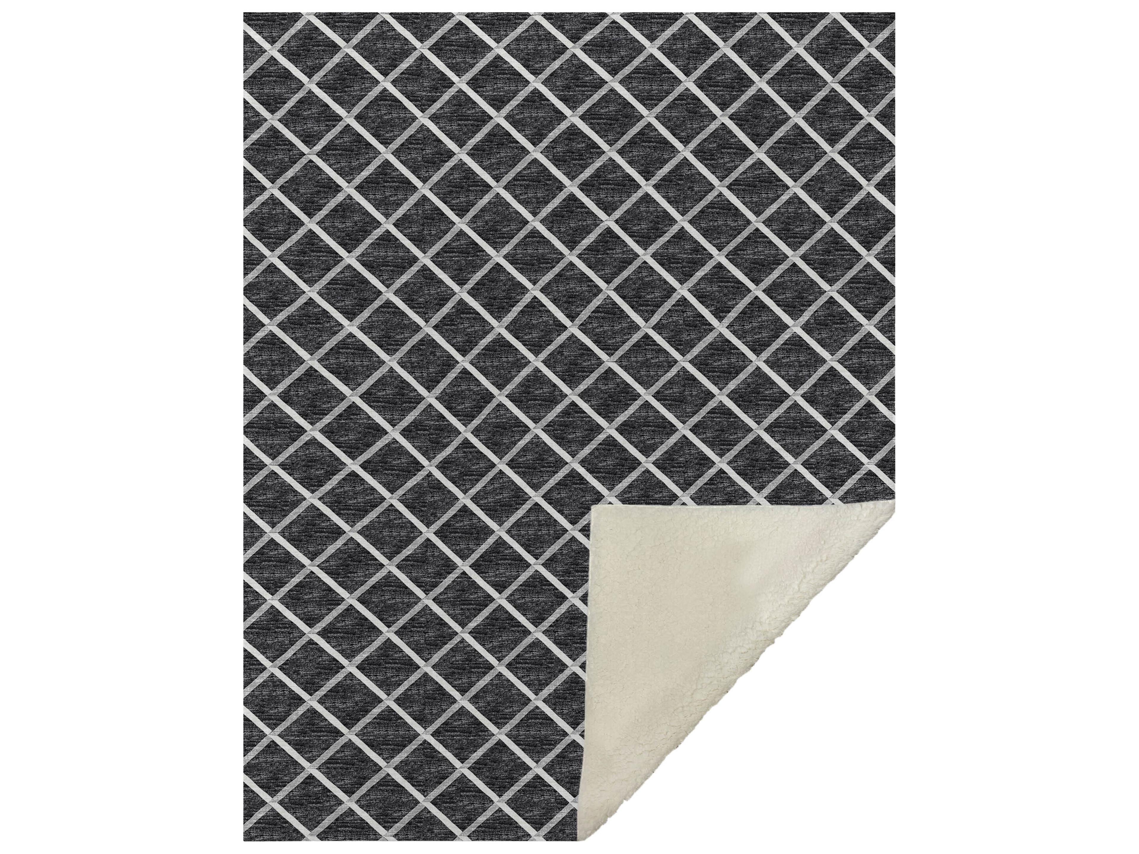 Dalyn Sherpa Black Polyester Throw