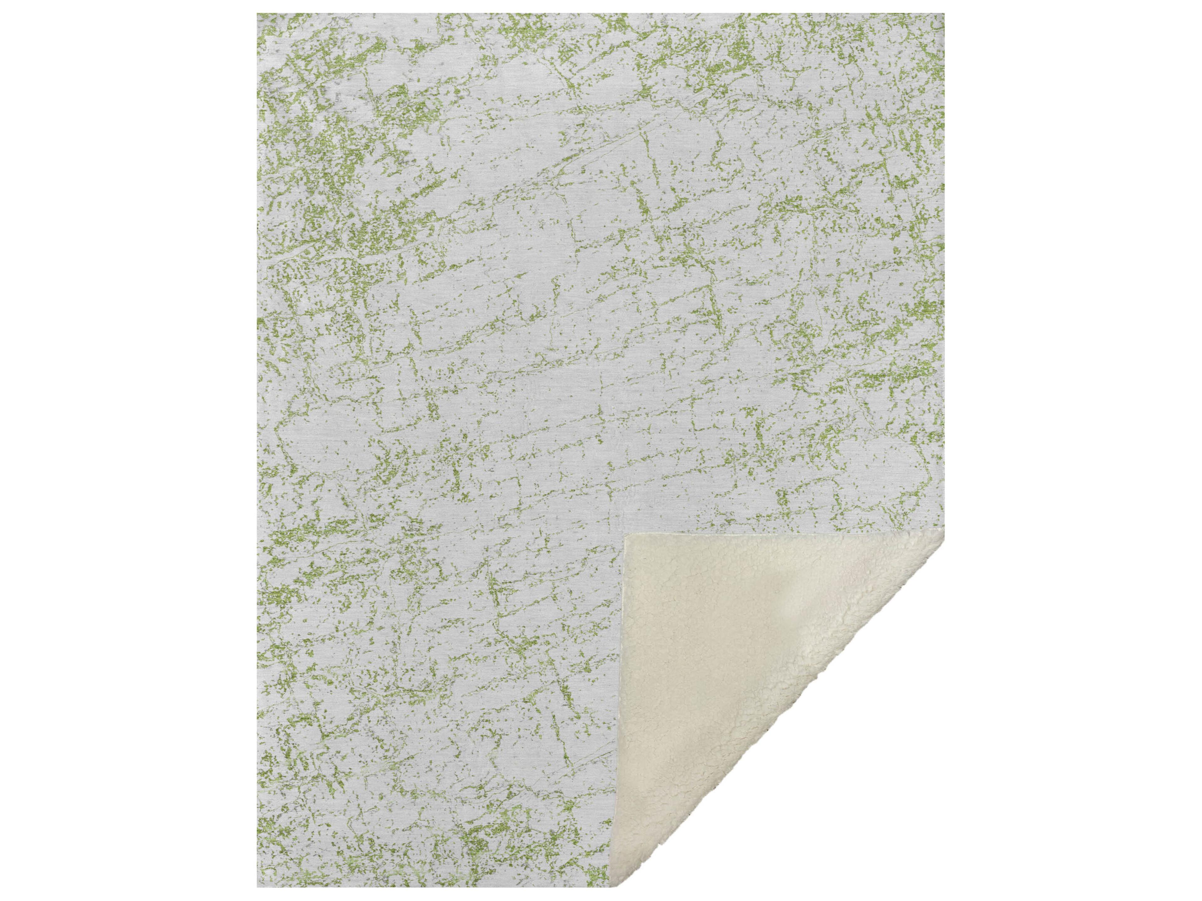 Dalyn Sherpa Green Polyester Throw