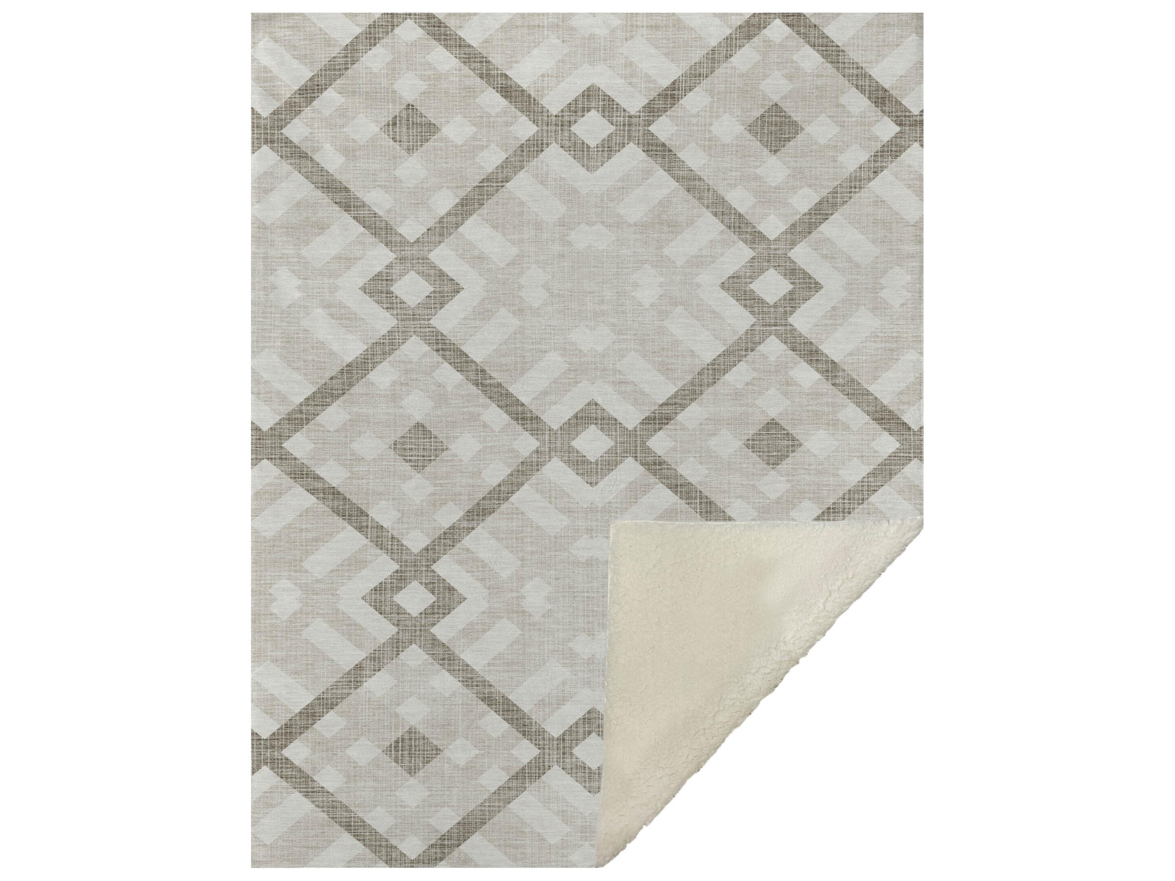 Dalyn Sherpa Brown Polyester Throw