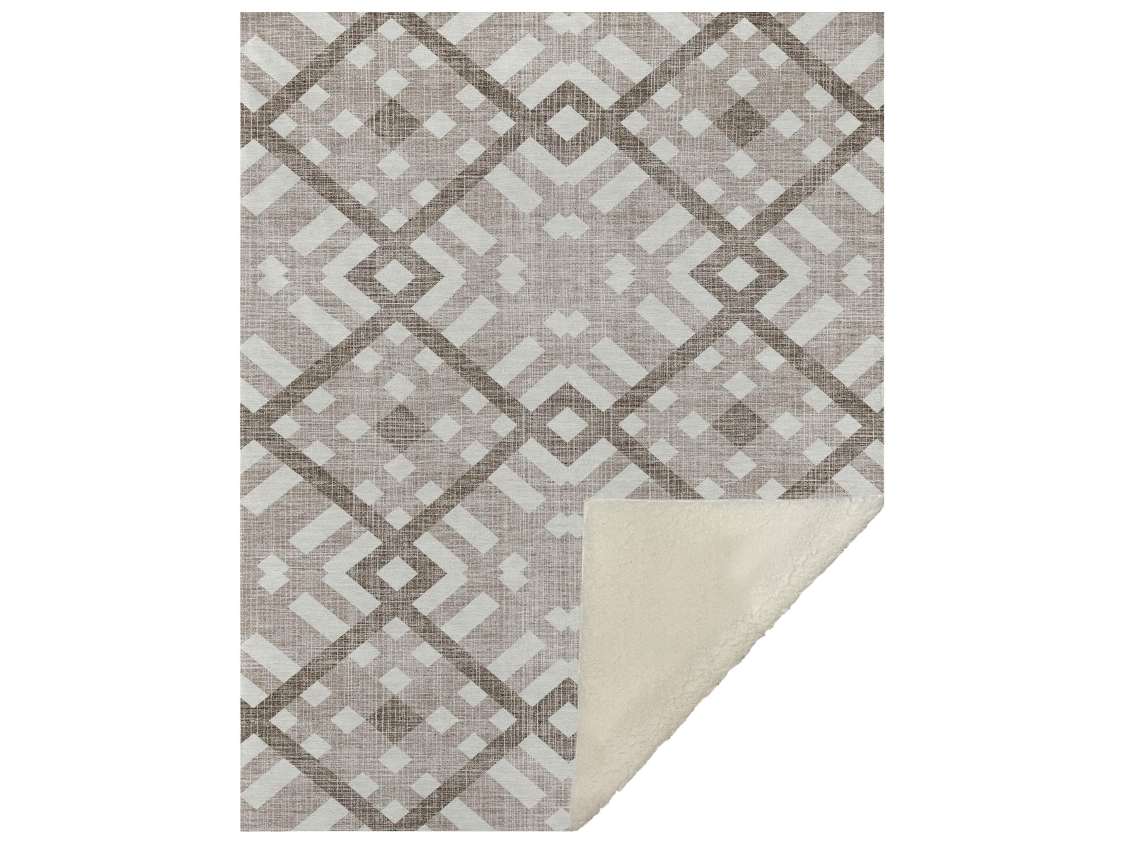 Dalyn Sherpa Brown Polyester Throw
