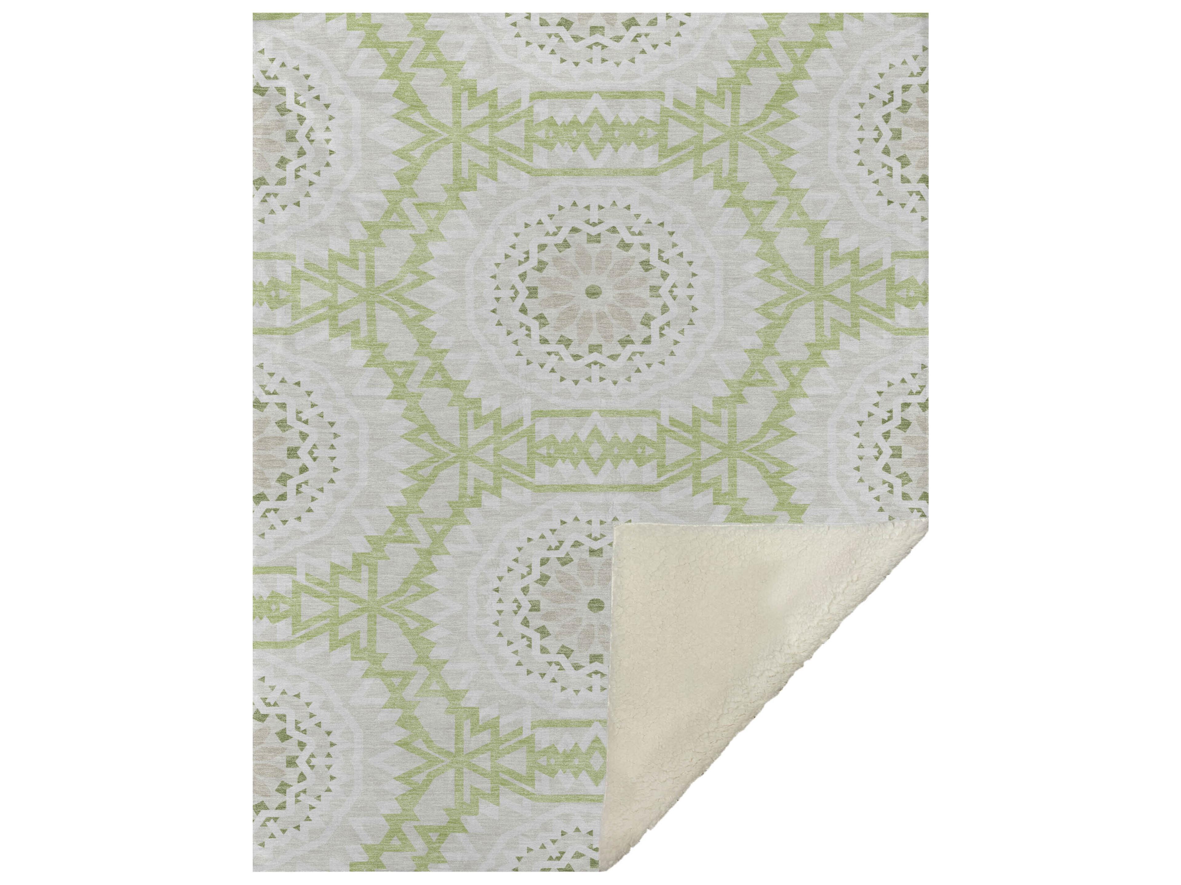 Dalyn Sherpa Green Polyester Throw